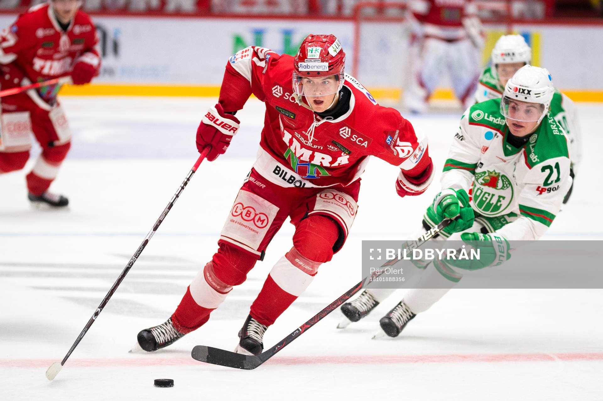Timrås Filip Hållander och Rögles Nils Höglander