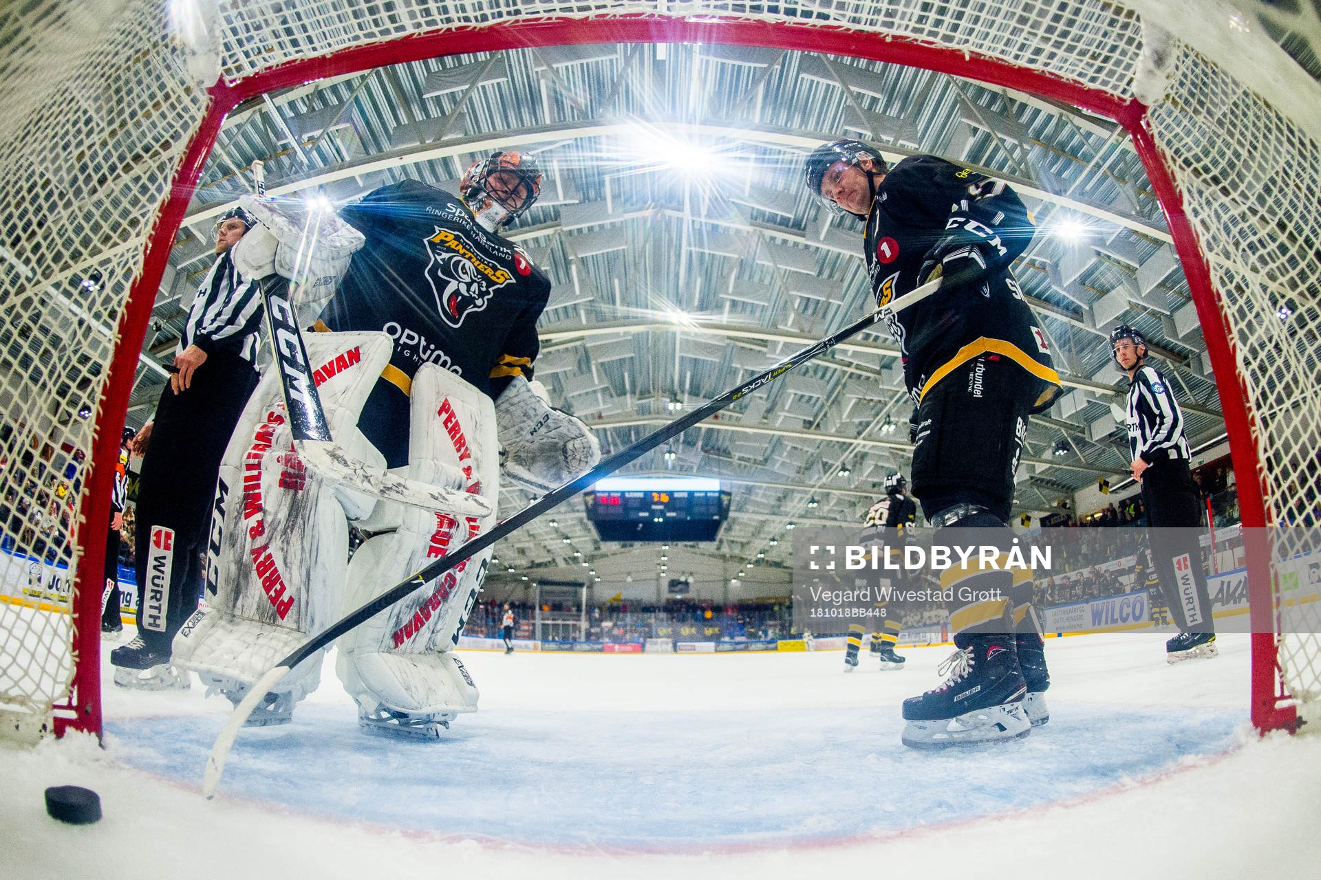 Goaltender Henrik Fayen-Vestavik and Tobias Skaarberg of