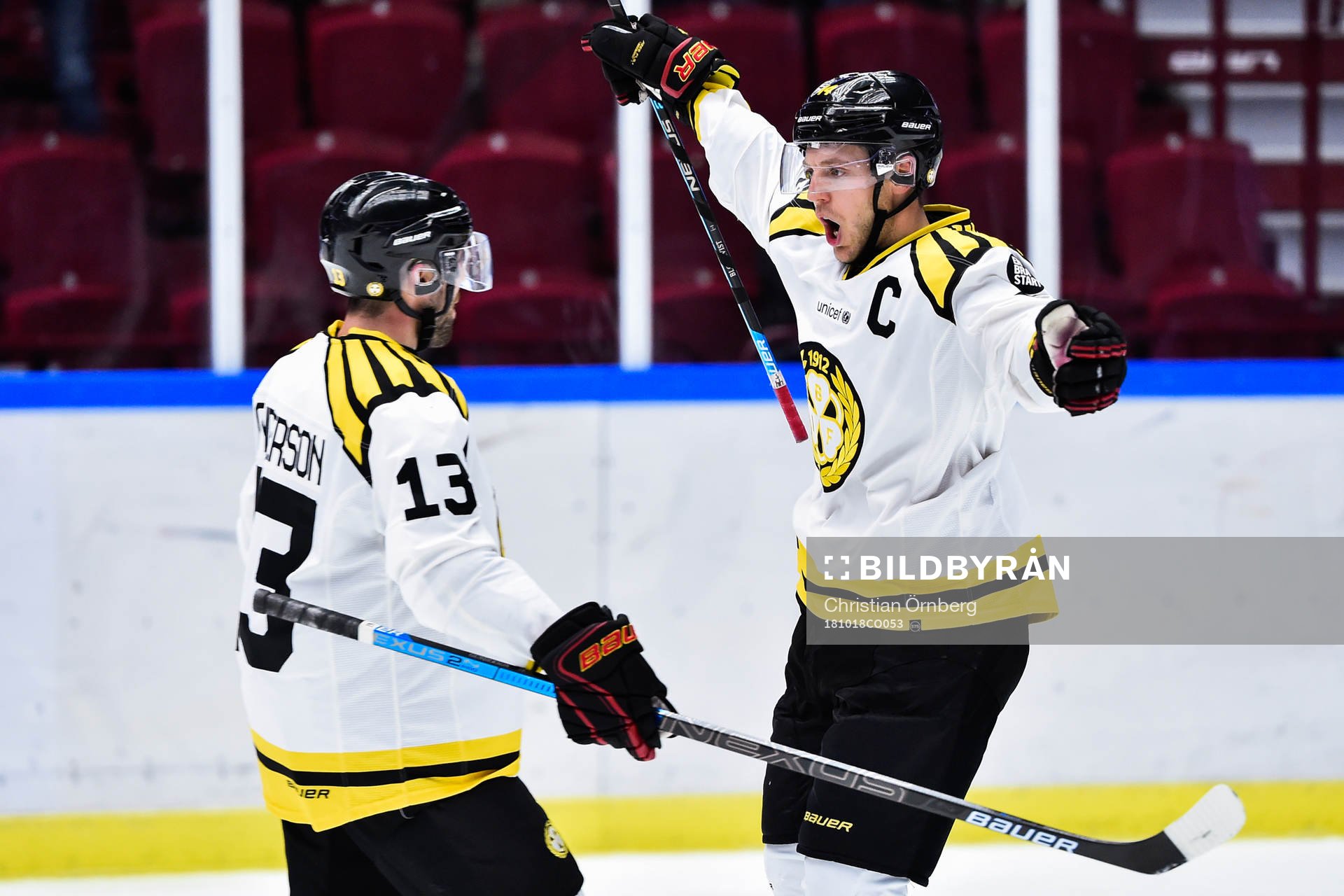 Brynäs Ryan Gunderson jublar med målskyttet Jacob