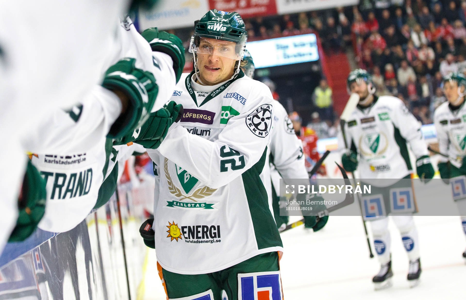 Färjestads Jesper Olofsson gör 0-1 och jublar