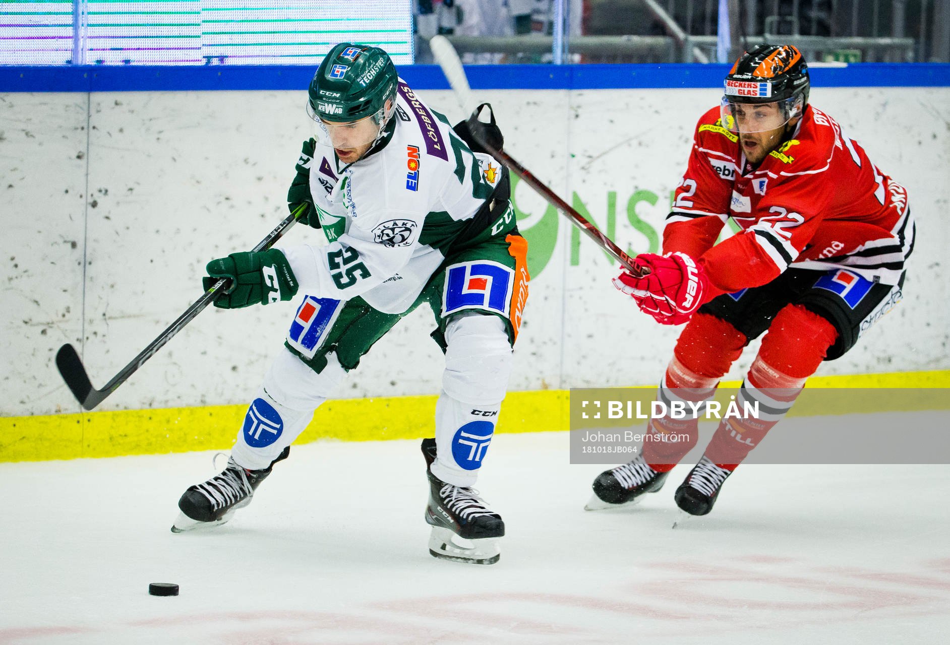 Färjestads Martin Johansson och Örebros Jonathan Andersson