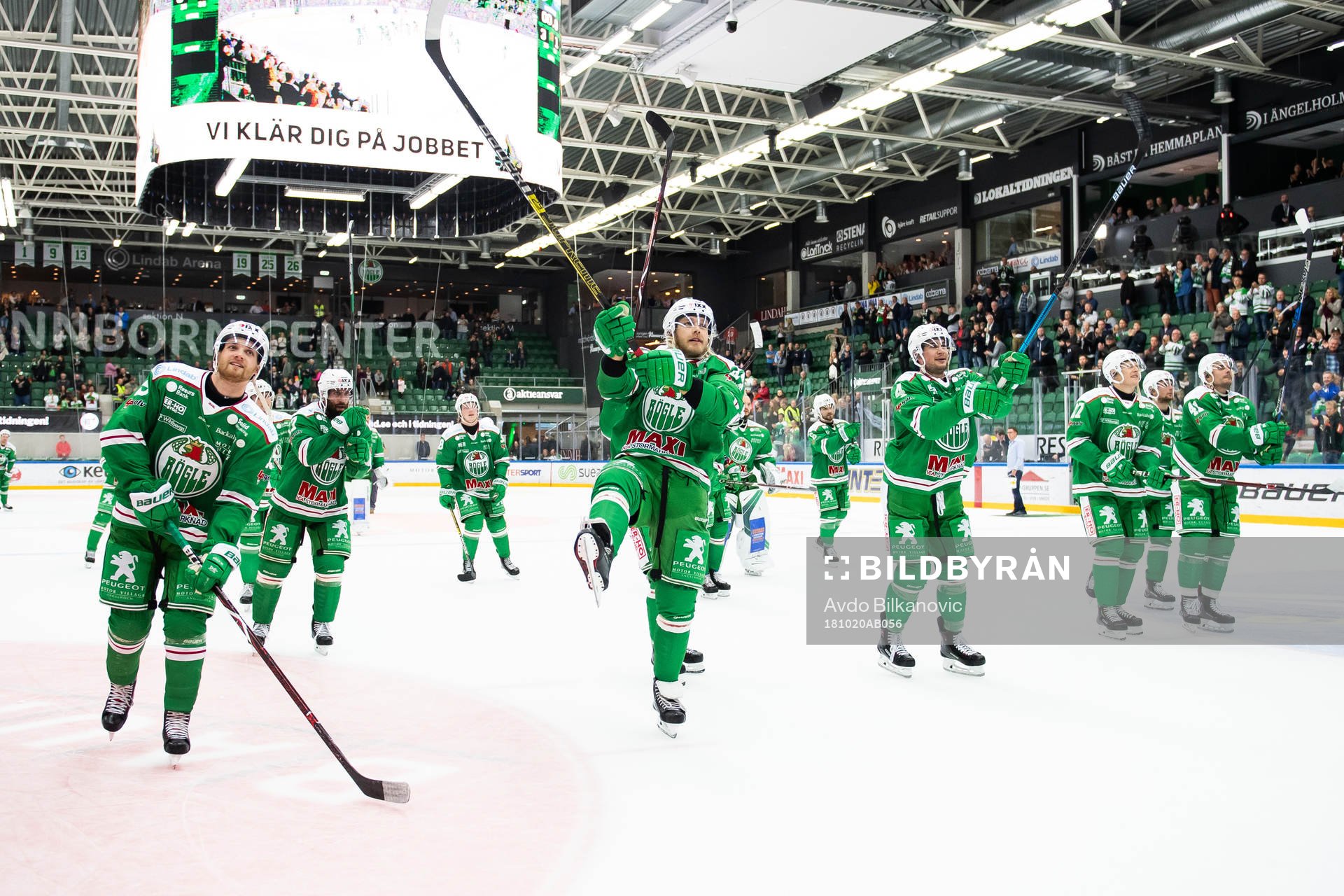 Rögles spelare jublar