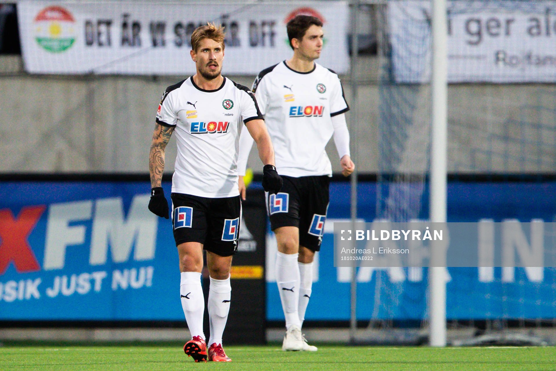 Örebros Daniel Björnkvist och Viktor Tranberg deppar