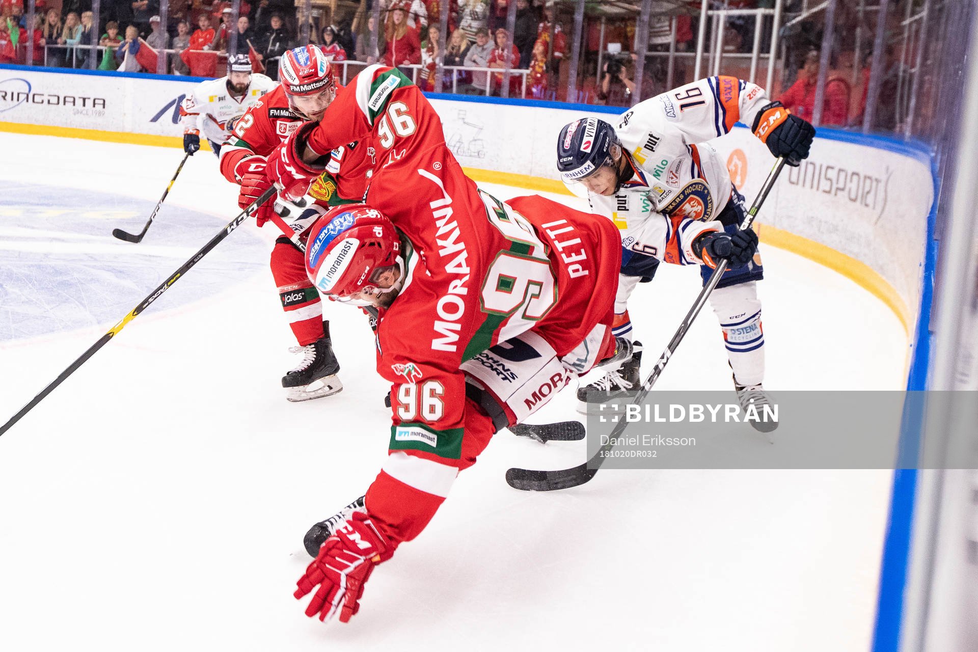 Moras Niki Petti och Växjös Austin Ortega och Moras Kevin