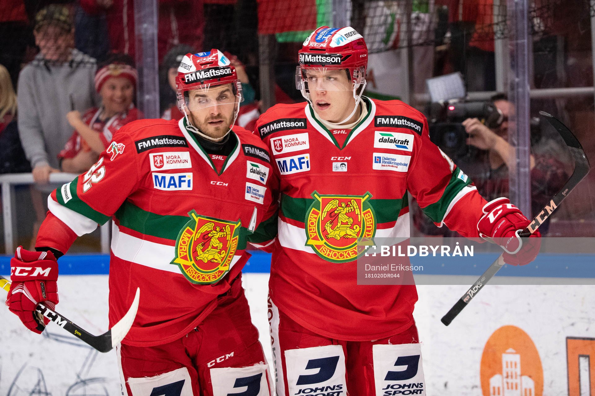 Moras Emil Aronsson jublar