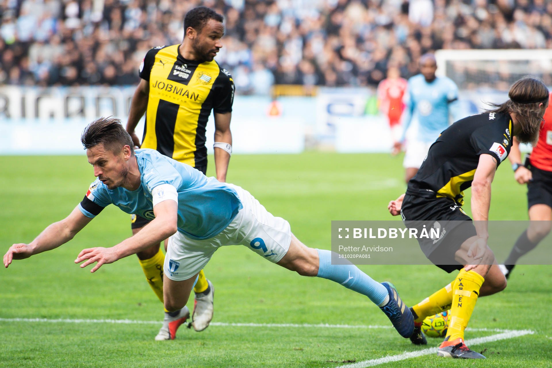 Malmö FFs Markus Rosenberg faller