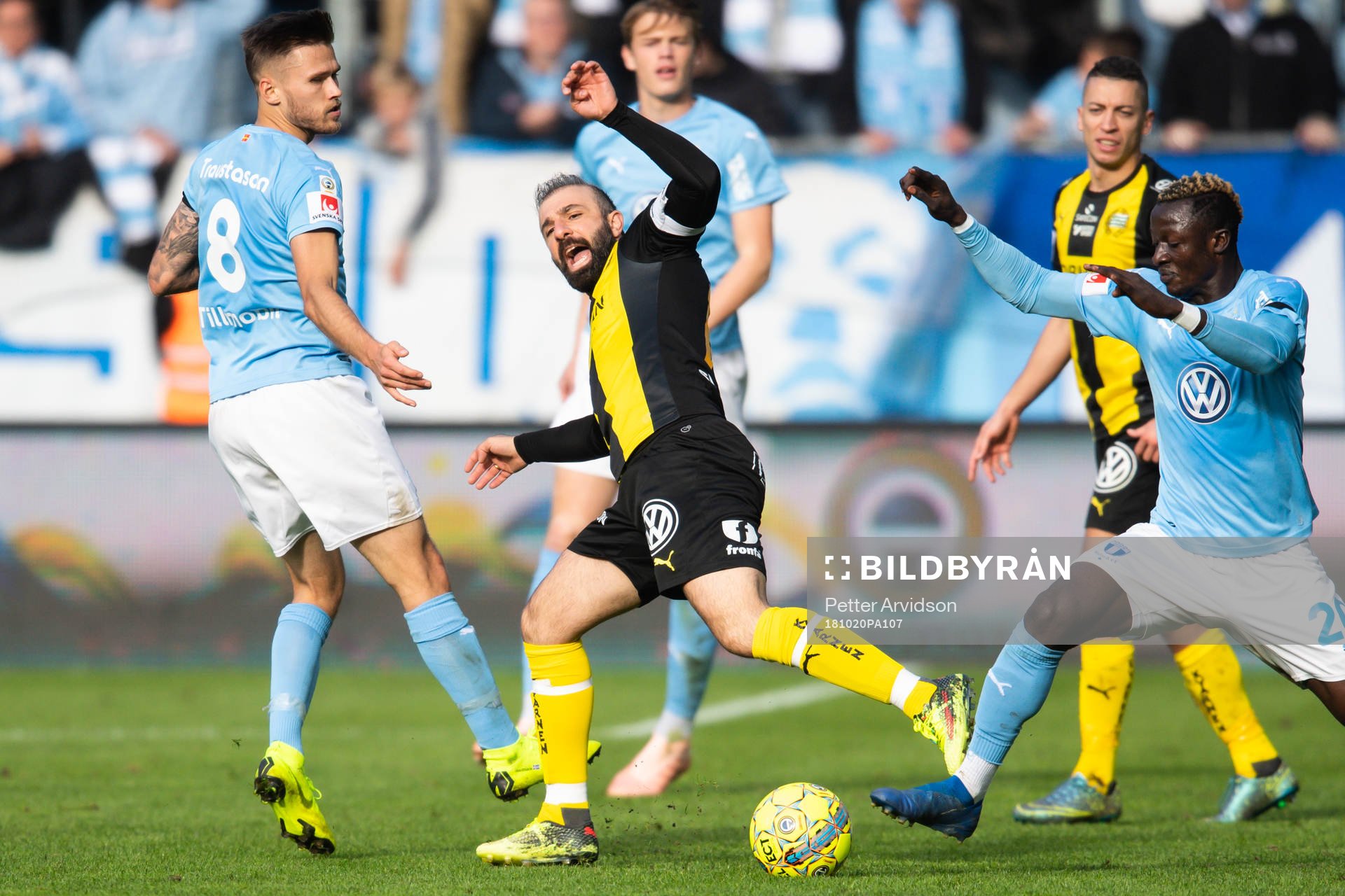 Malmö FFs Bonke Innocent och Arnór Ingvi Traustason
