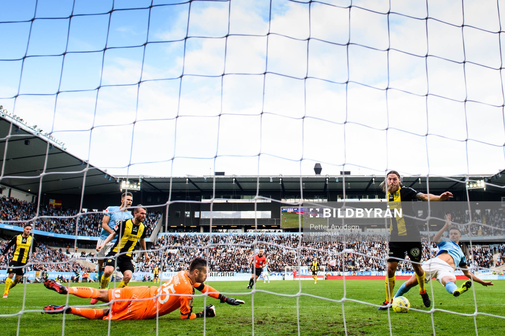 Malmö FFs Marcus Antonsson gör 1-1 förbi Hammarbys