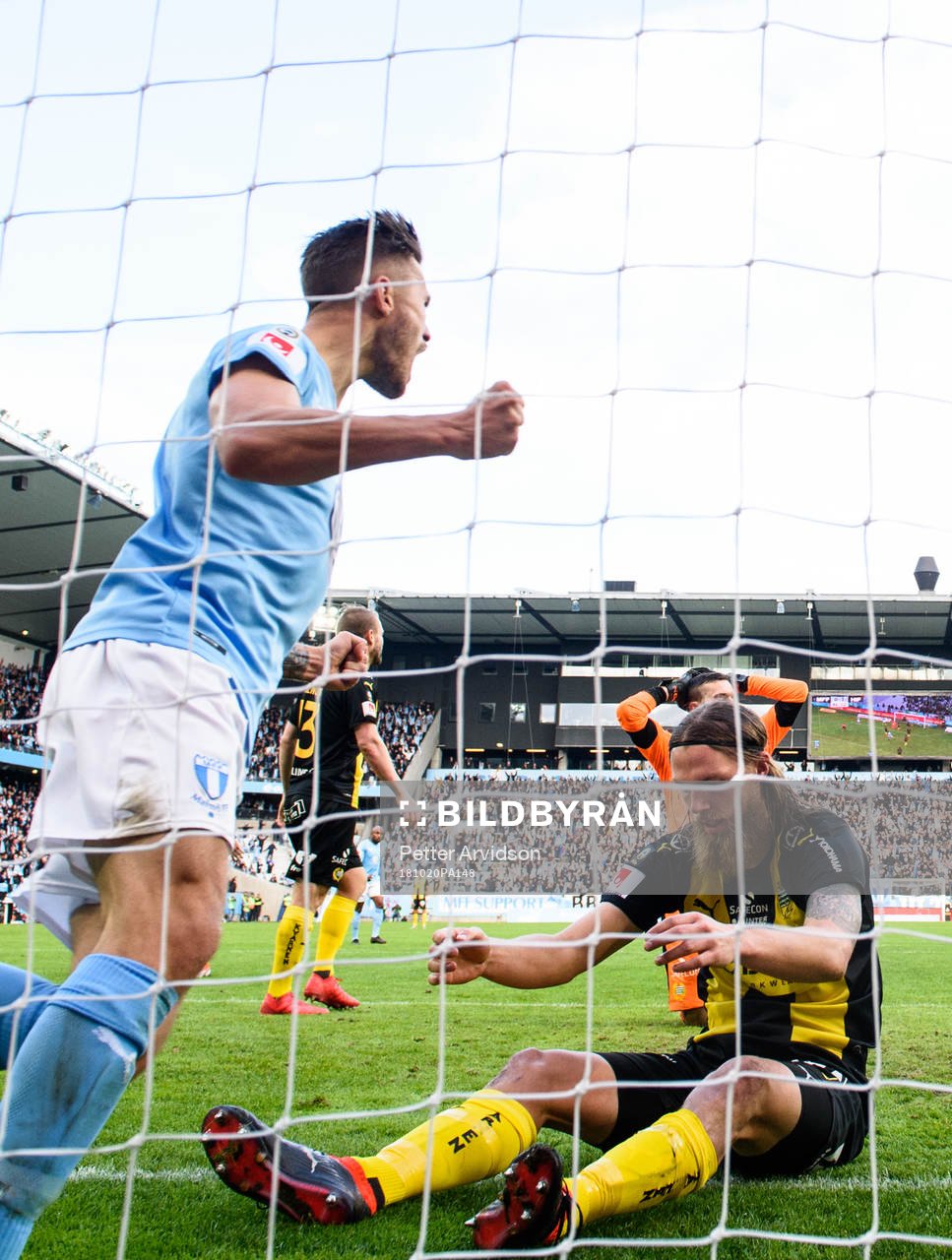 Malmö FFs Arnór Ingvi Traustason jublar