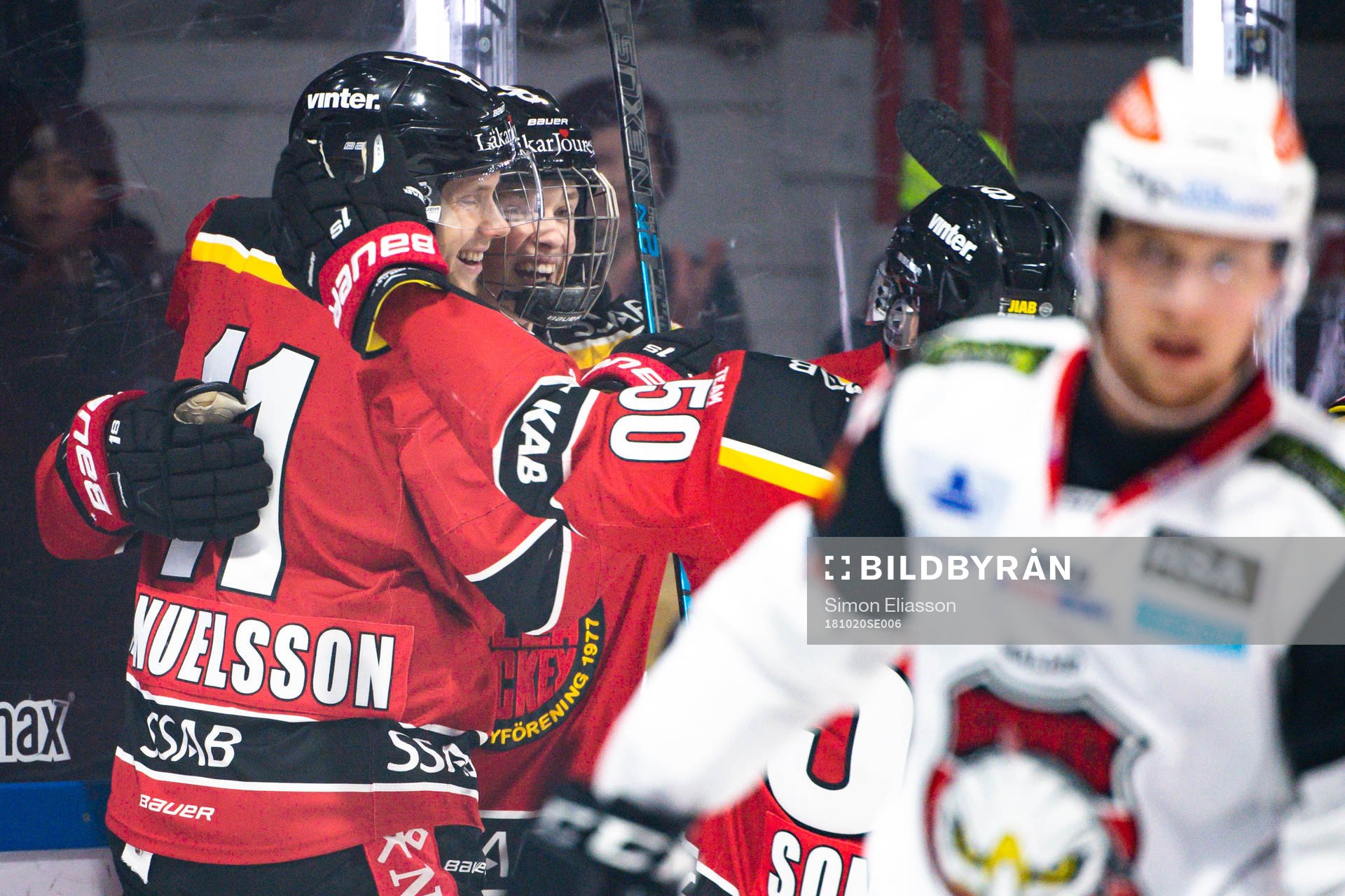 Luleås Noel Gunler  och Petter Emanuelsson jublar