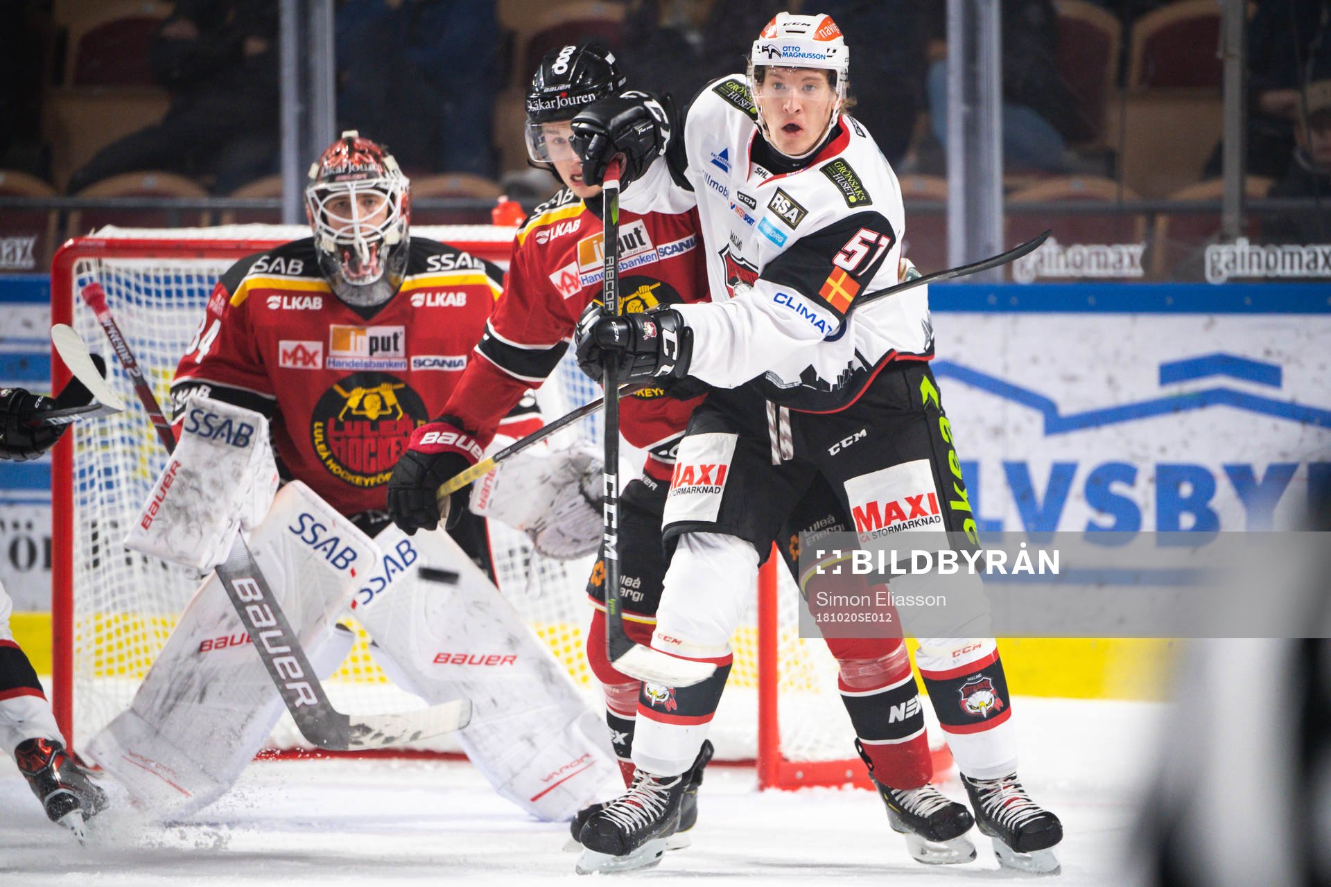Malmö Redhawks Emil Sylvegård  och Luleås Jonas Berglund