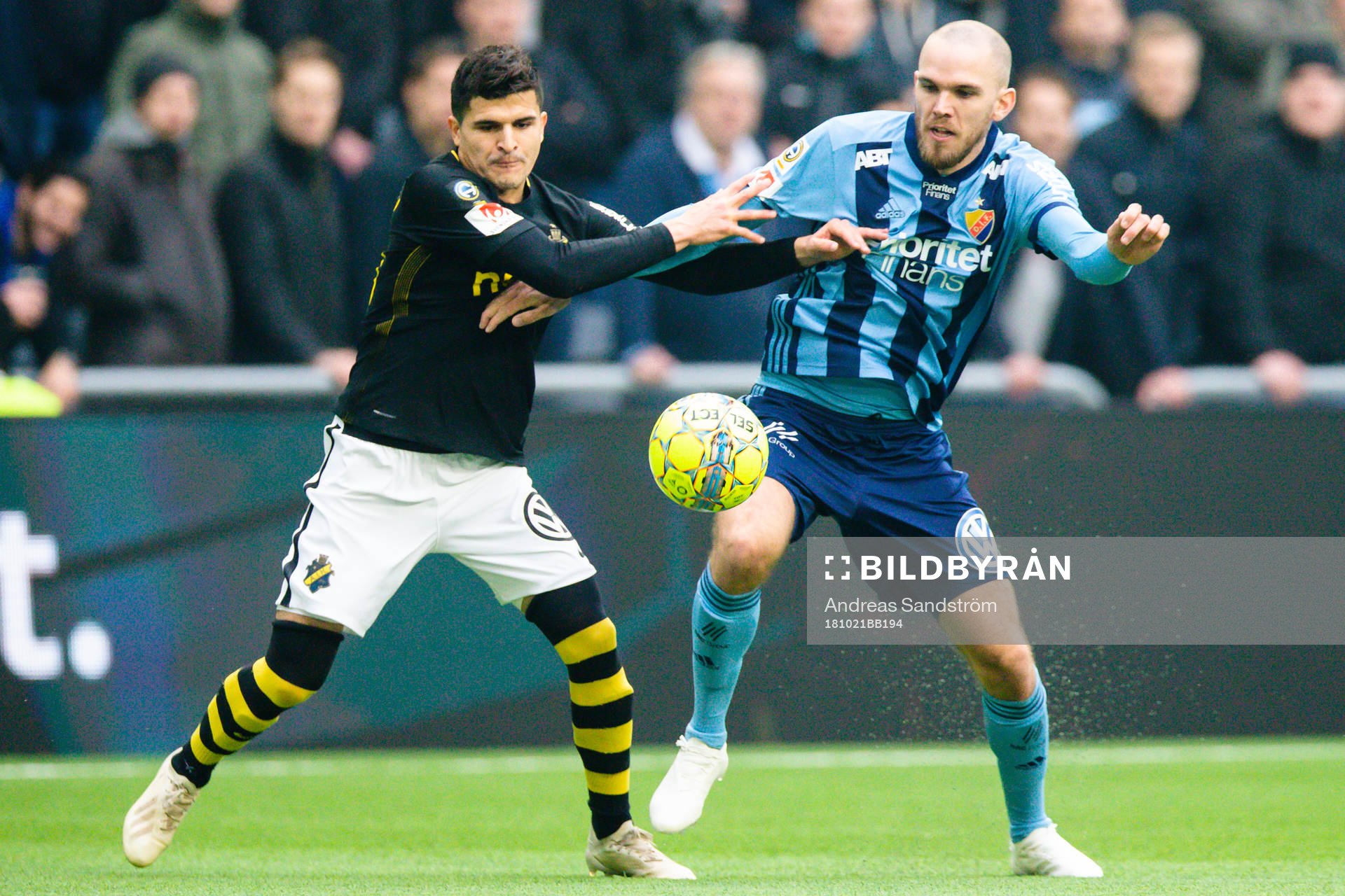 s Tarik Elyounoussi och Djurgårdens Marcus Danielson
