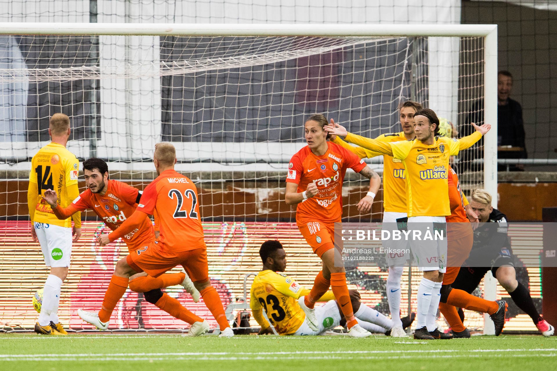 AFC Eskilstunas Anel Rashkajgör jublar efter att ha gjort 1-0 för AFC Eskilstuna under fotbollsmatchen i Superettan mellan AFC Eskilstuna och Falkenberg den 21 oktober 2018 i Stockholm. 