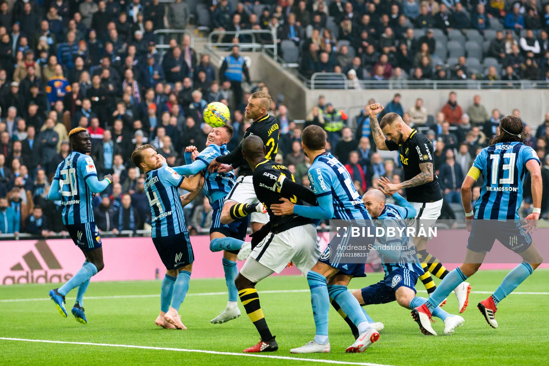 s Robin Jansson når högst på en nick i Djurgårdens