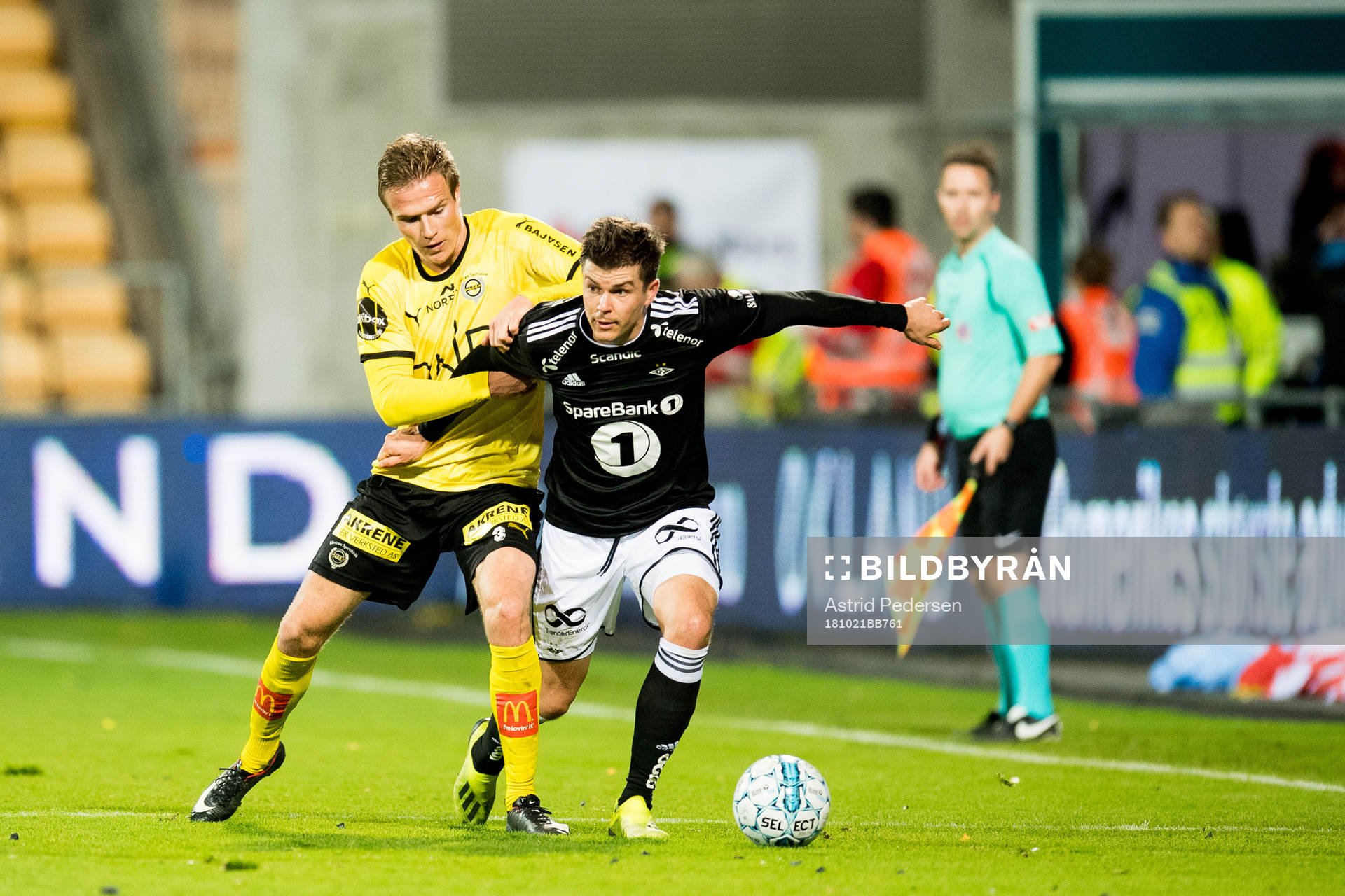 Simen Kind Mikalsen of Lillestrøm and Pål André Helland