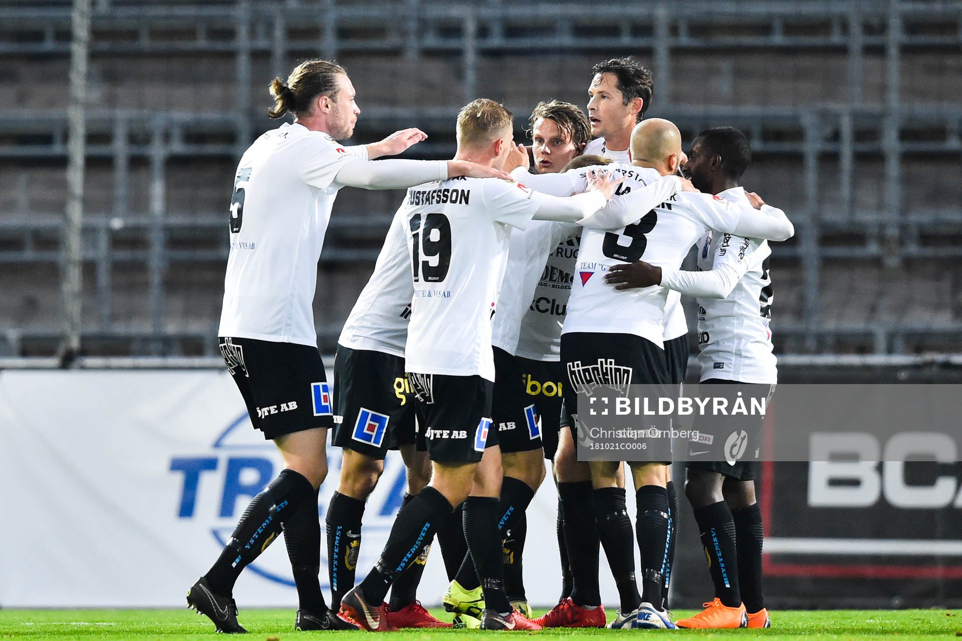 Sirius spelare jublar