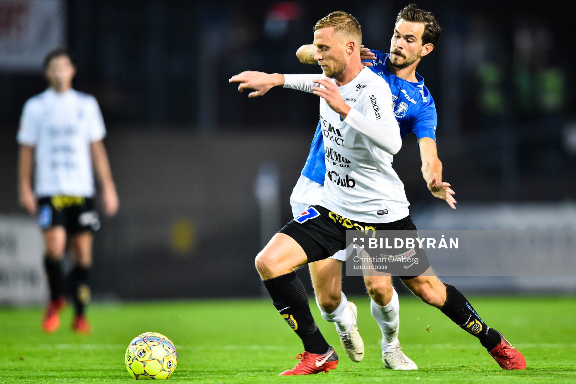 Sirius Christer Gustafsson och Trelleborgs Sebastian Ohlsson