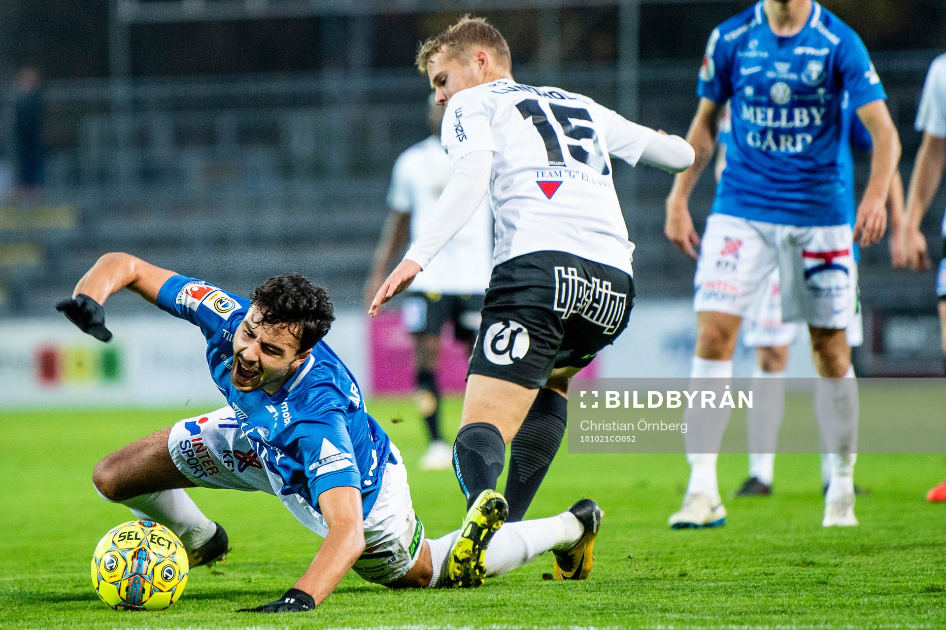 Trelleborgs Deniz Hümmet mot Sirius Sam Lundholm