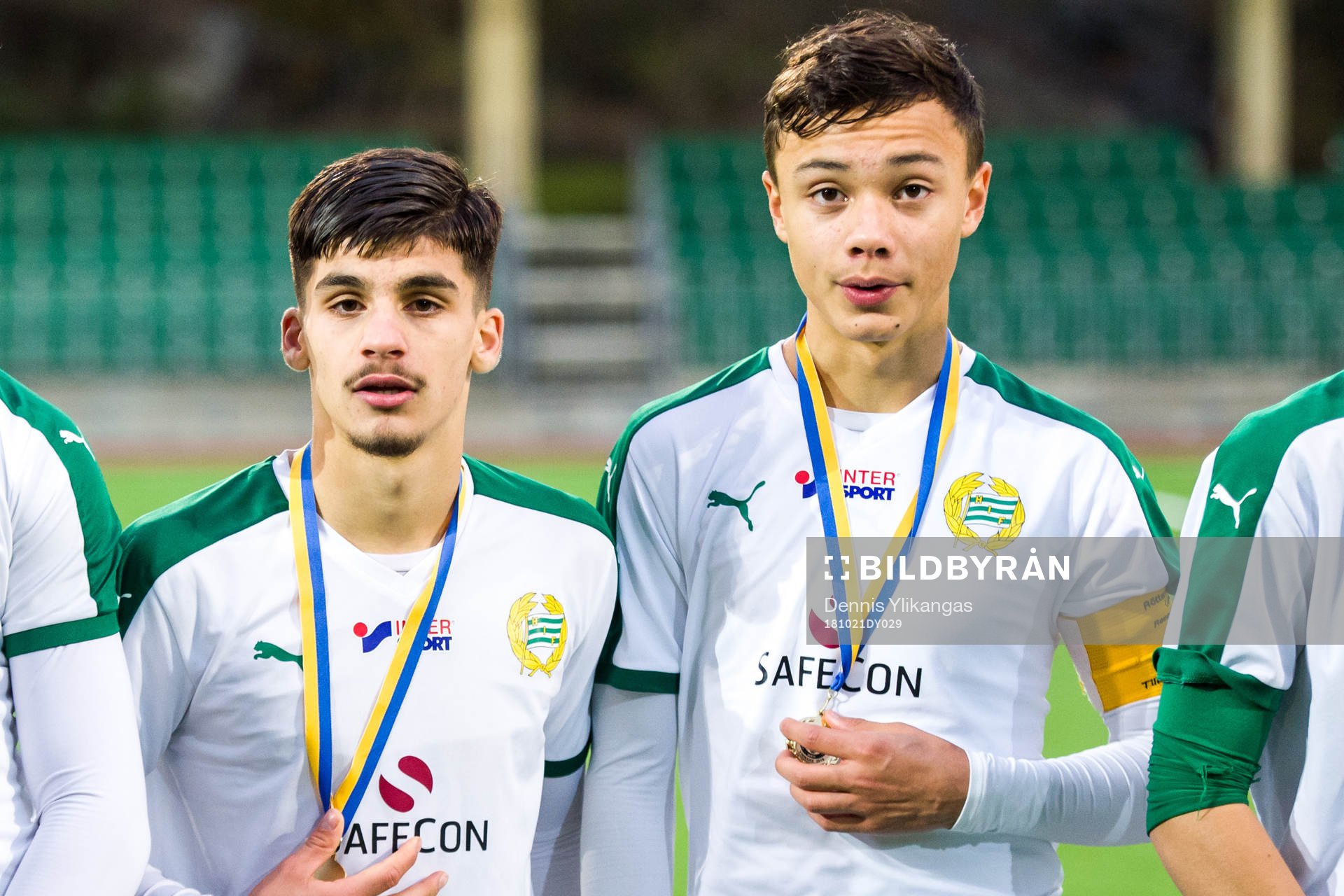 Hammarbys Ebon Shabanaj och Walter Vera Garcia med sina