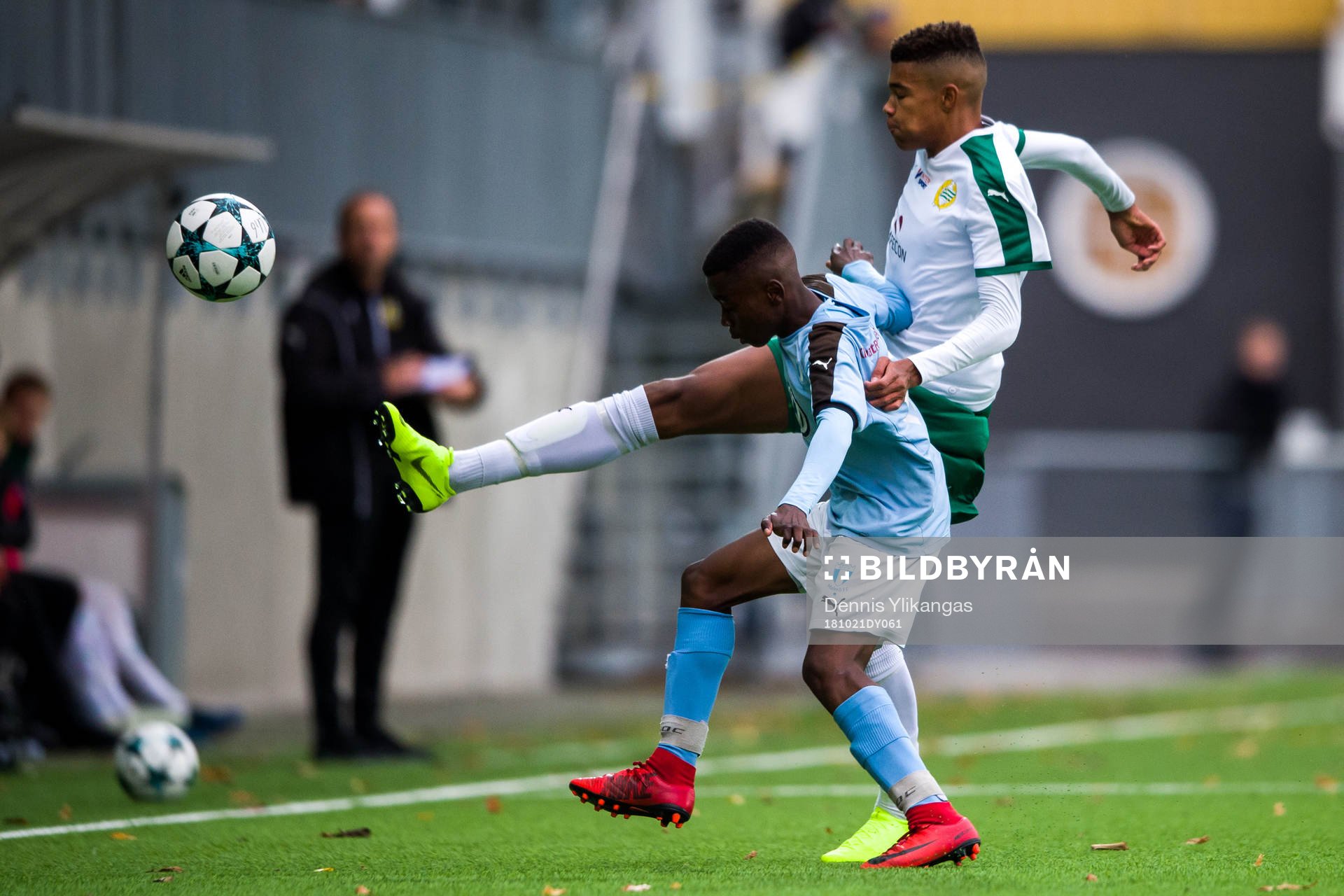 Hammarbys Emil Roback och Malmös Martins Egbe