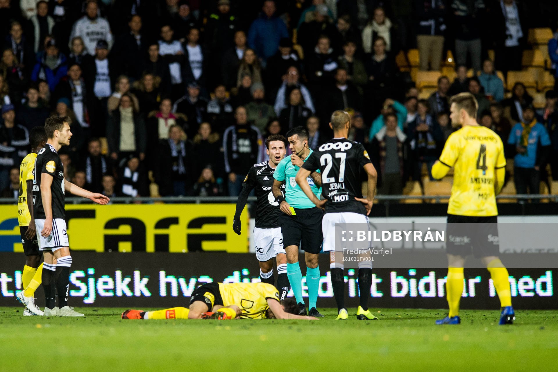 Daniel Alexander Pedersen of Lillestrøm with an injury