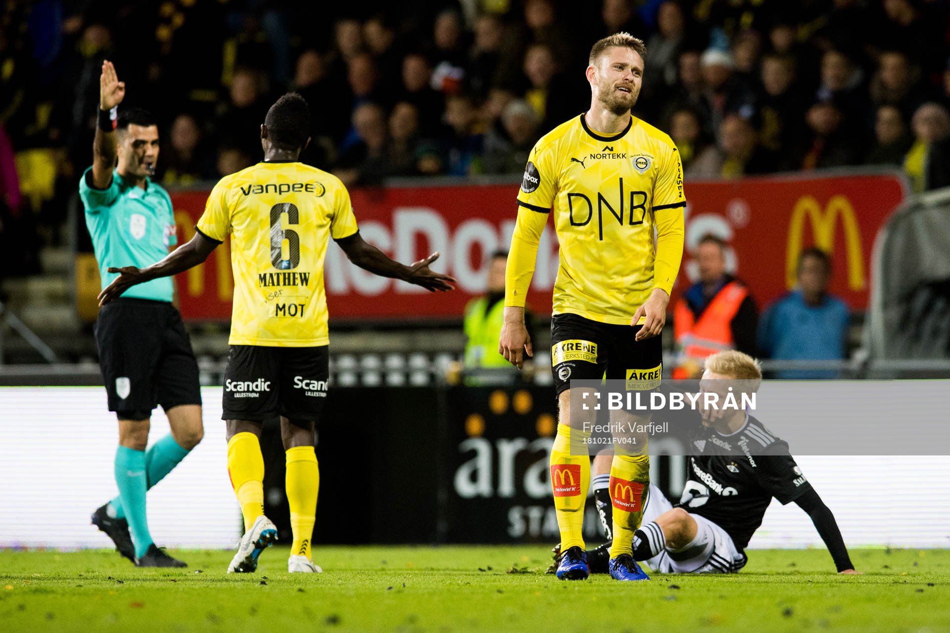 Marius Amundsen of Lillestrøm looks dejected