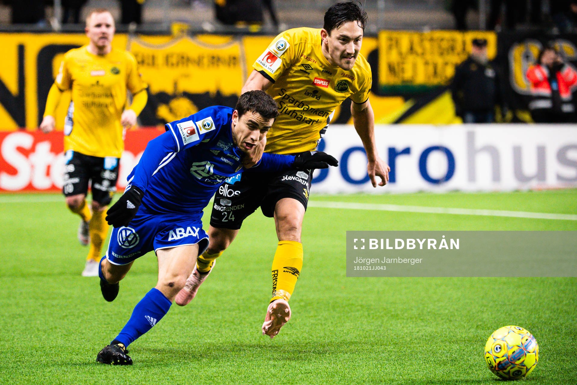Sundsvalls David Haro Iniesta och Elfsborgs Stefan Ishizaki