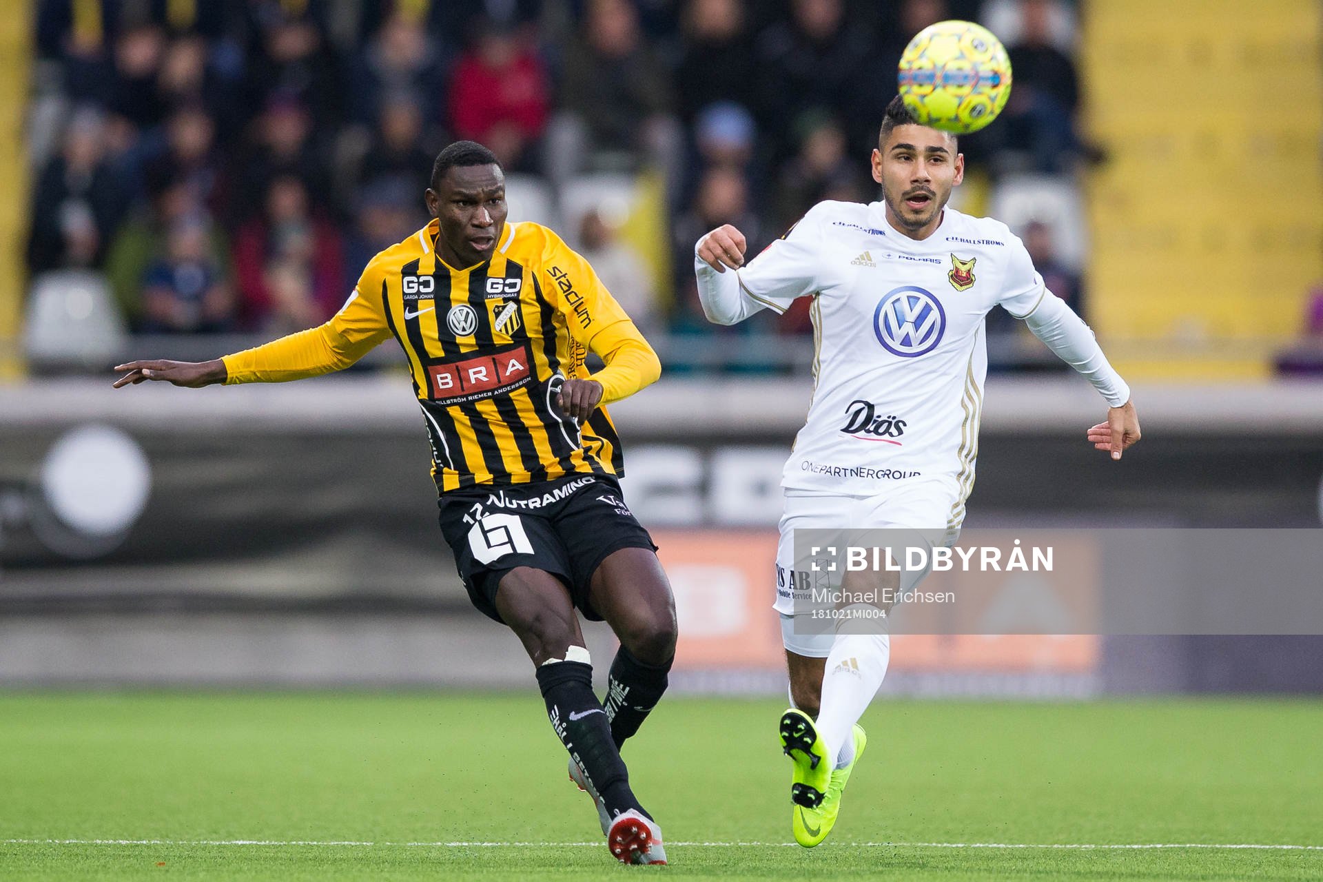 Häckens Elohor Ekpolo och Östersunds Hosam Aiesh