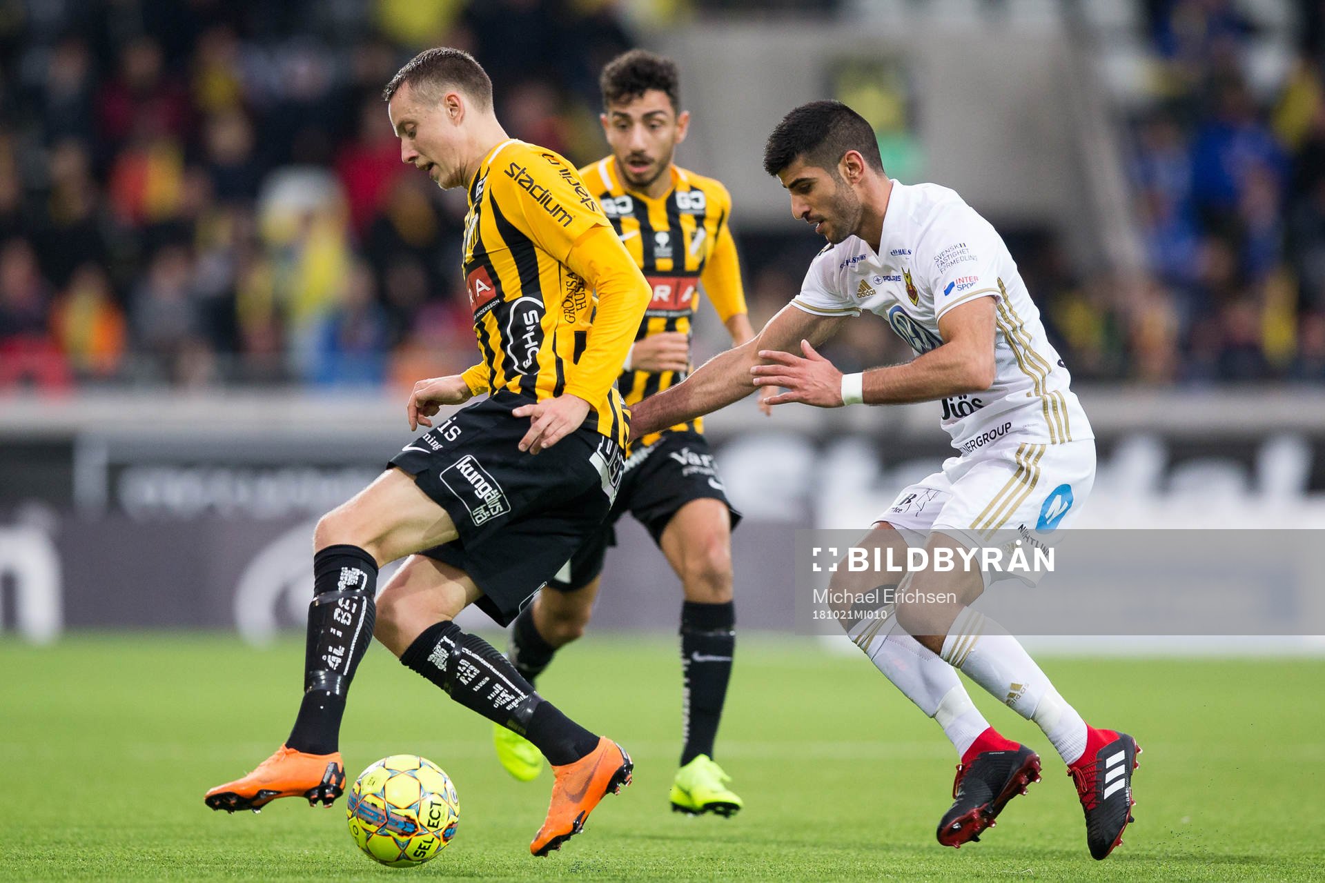 Häckens Viktor Lundberg och Östersunds Rewan Amin