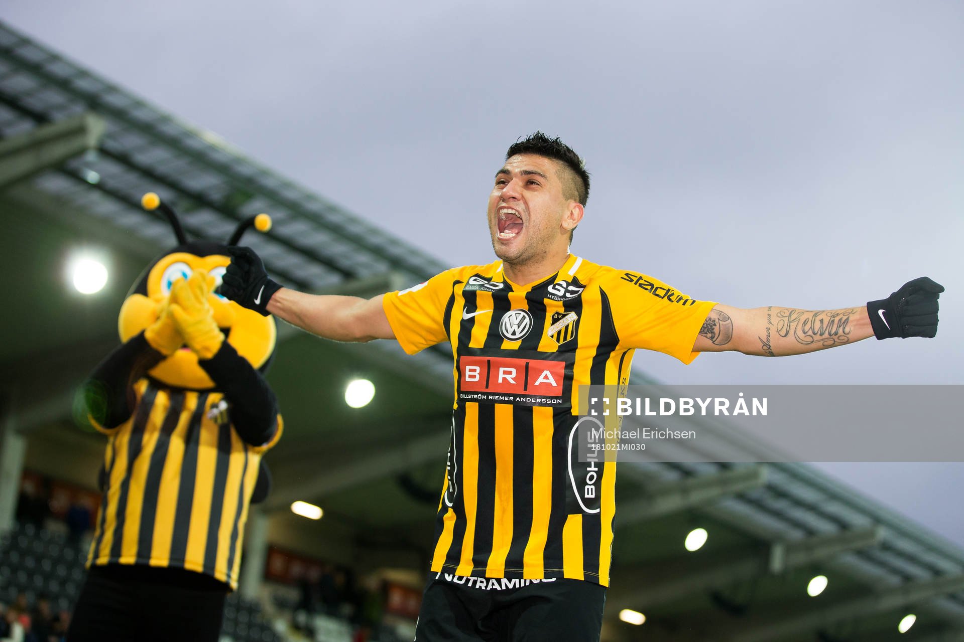 Häckens Paulinho jublar