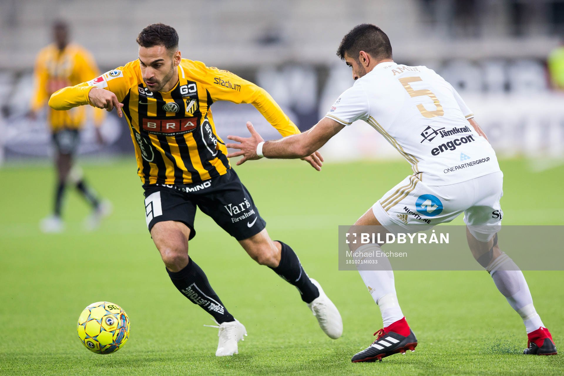 Häckens Mervan Celik mot Östersunds Rewan Amin