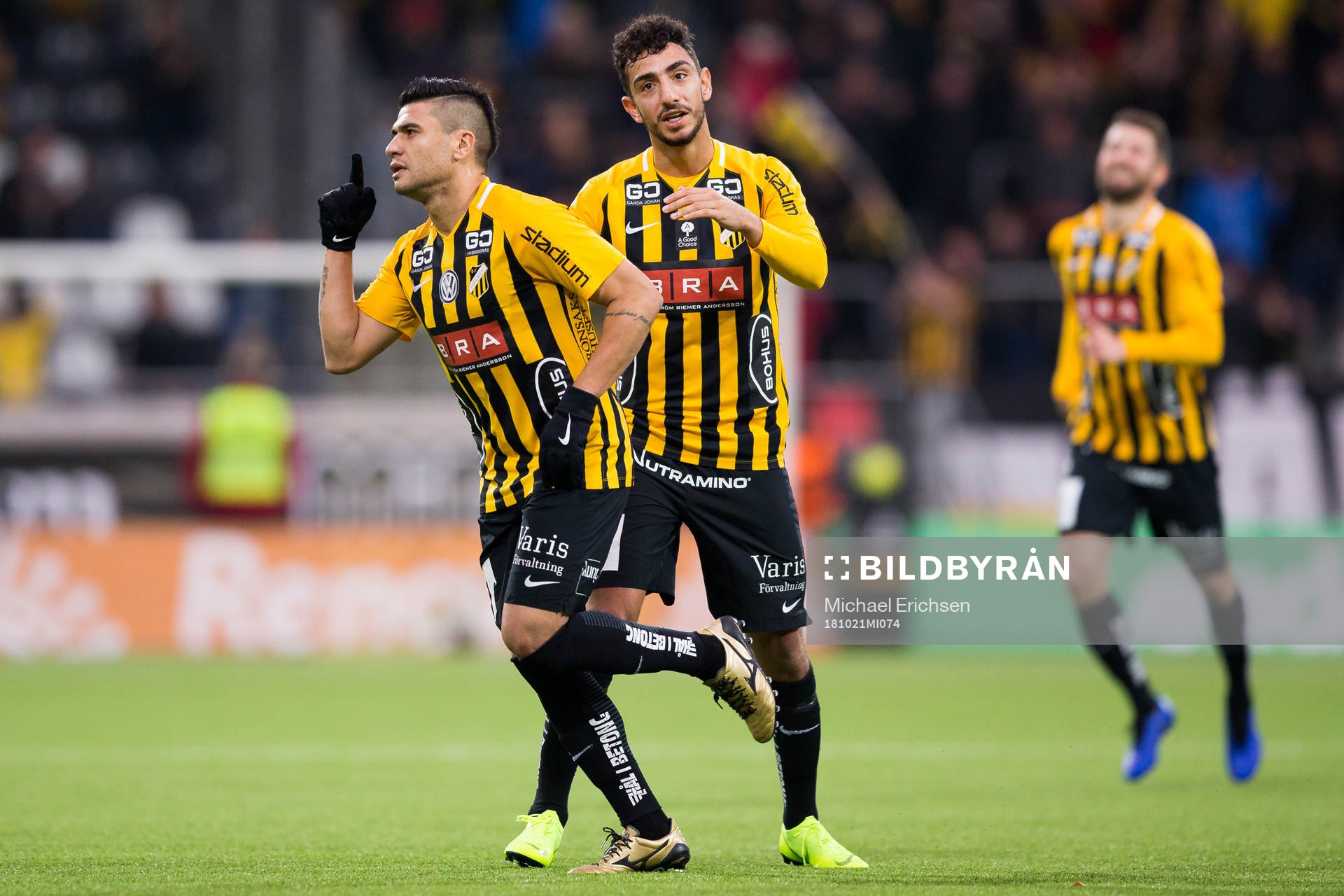 Häckens Paulinho jublar