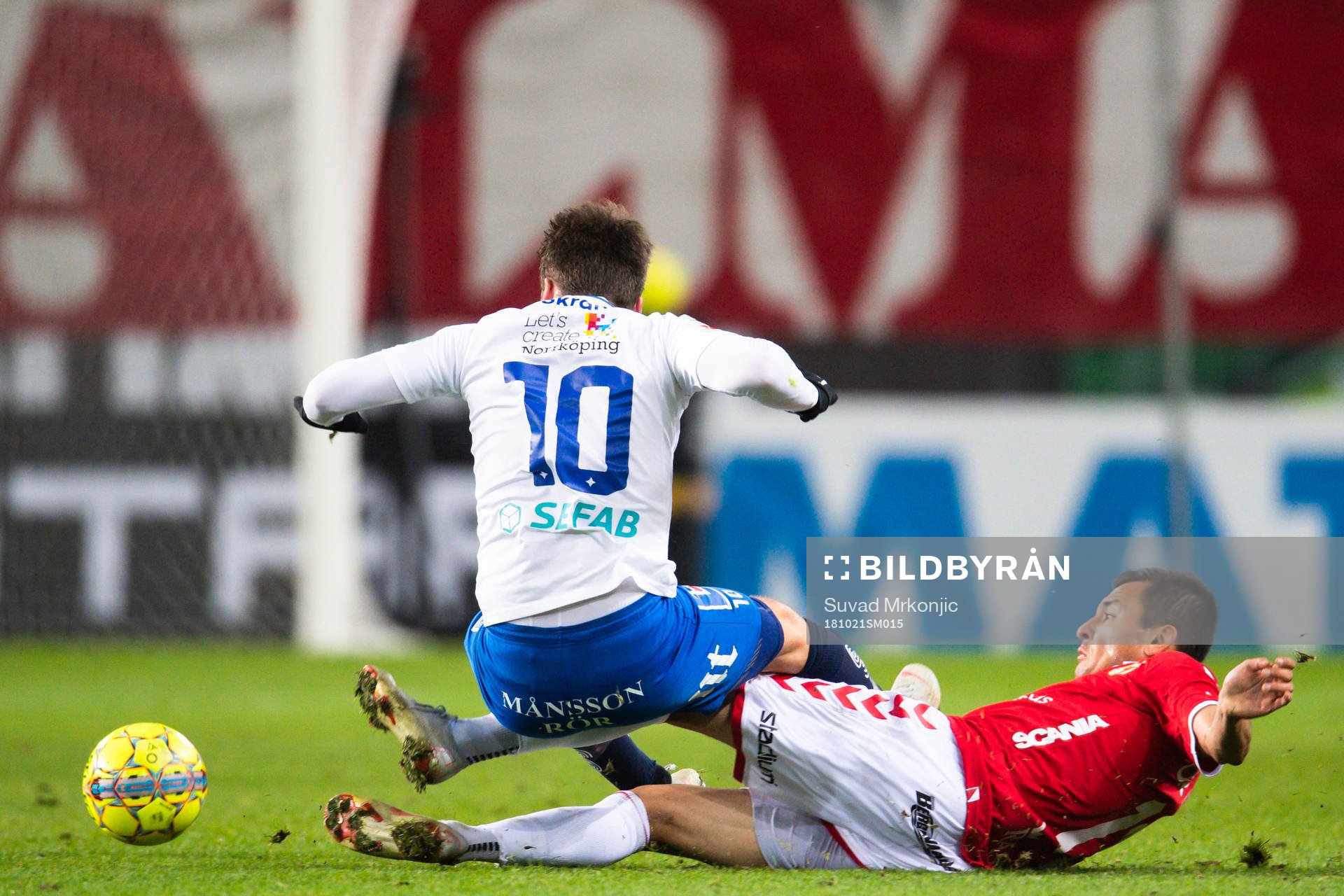 Kalmars Emin Nouri och Norrköpings Simon Skrabb