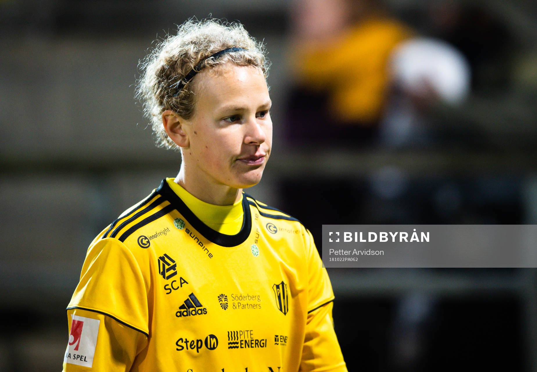 Piteås målvakt Cajsa Andersson deppar