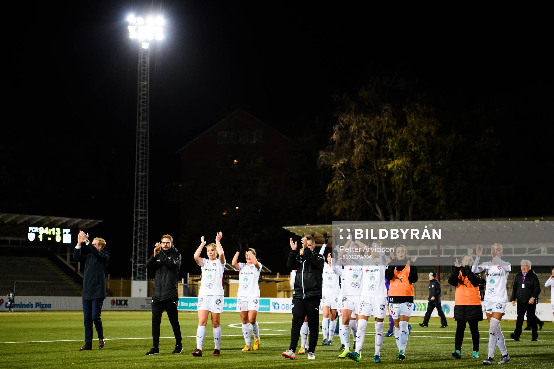 Rosengårds spelare tackar publiken