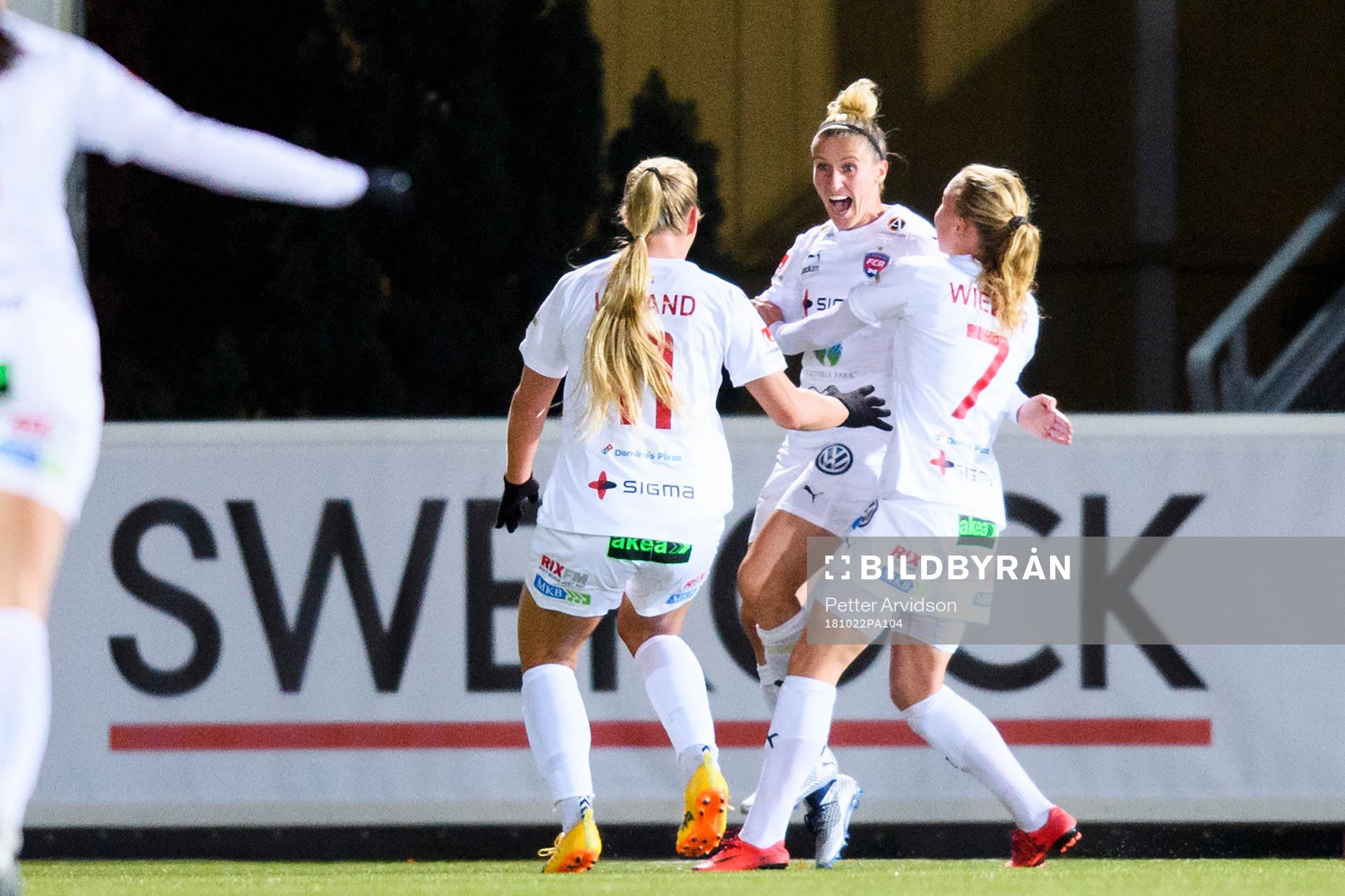 Rosengårds Anja Mittag jublar