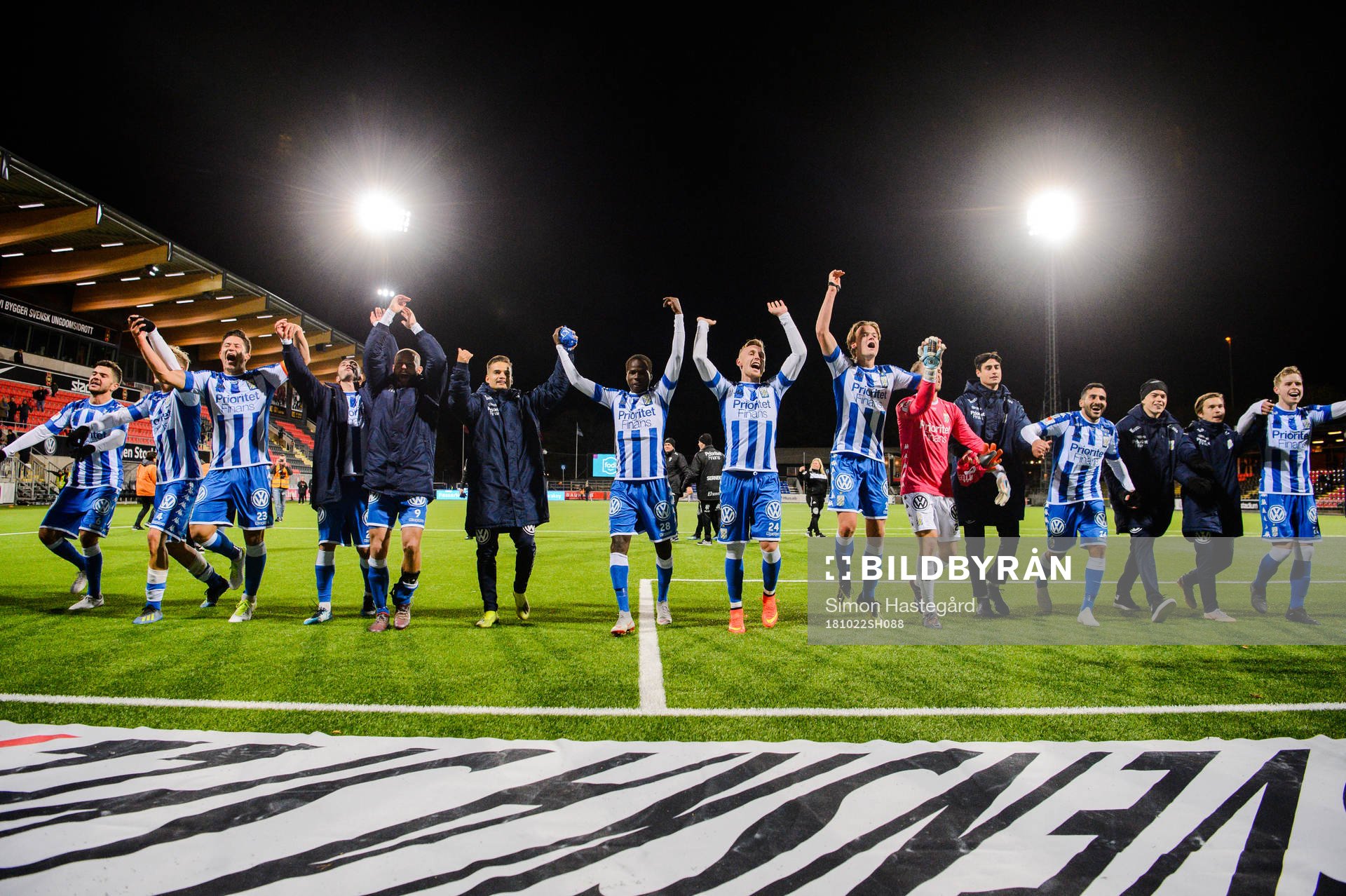 IFK Göteborgs spelare jublar