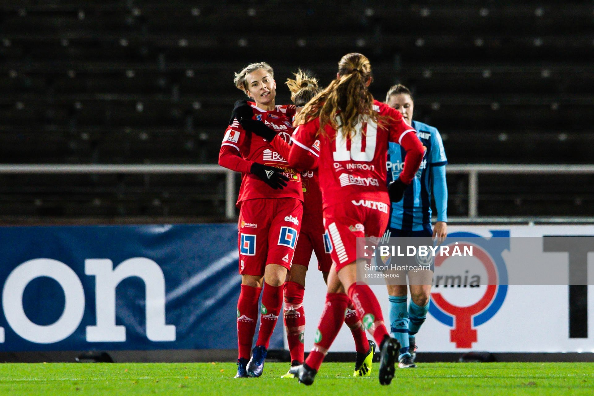 Linköpings Lina Hurtig jublar