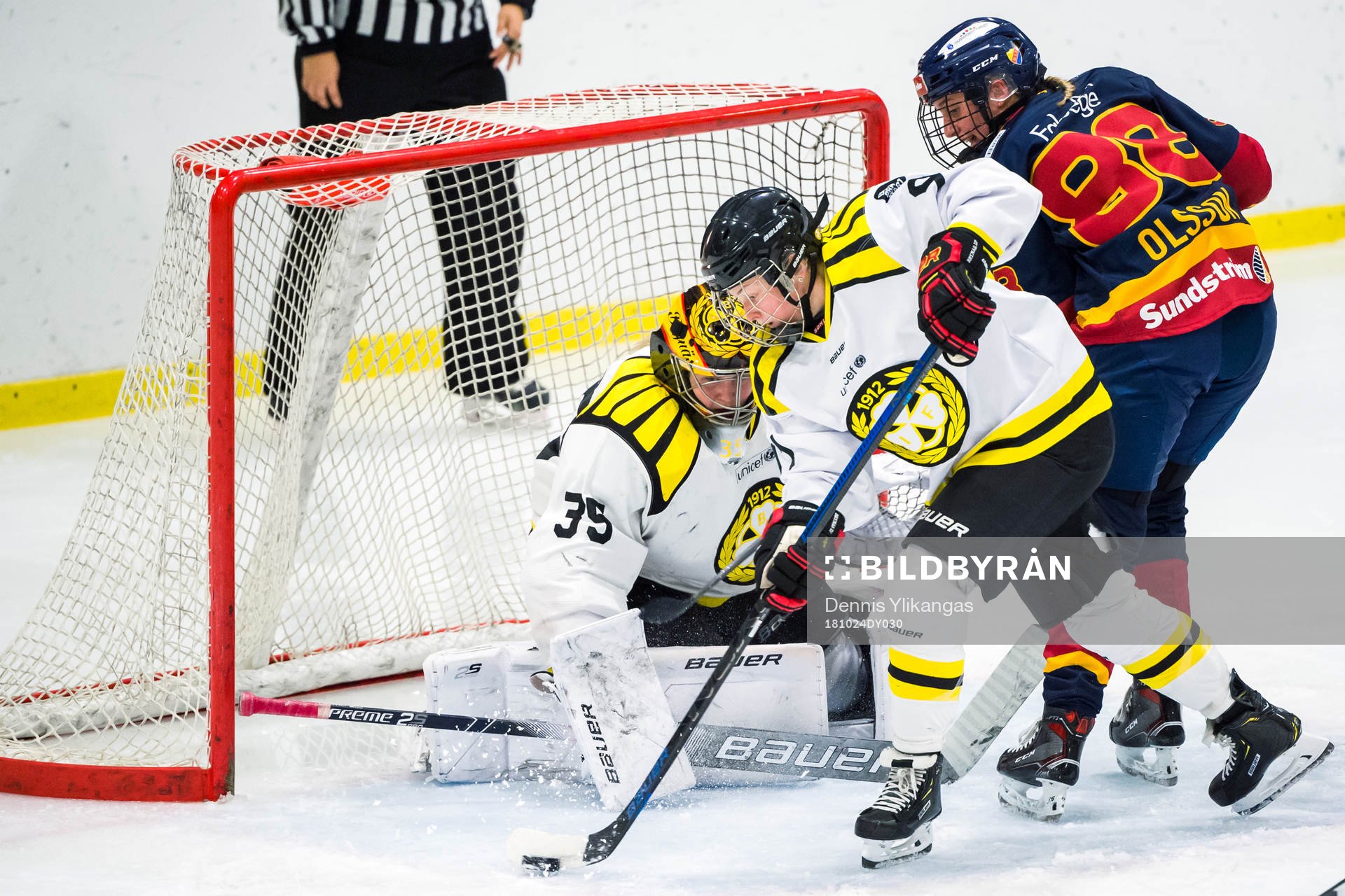 Brynäs målvakt Ellen Jonsson, Brynäs Georgina Farman och