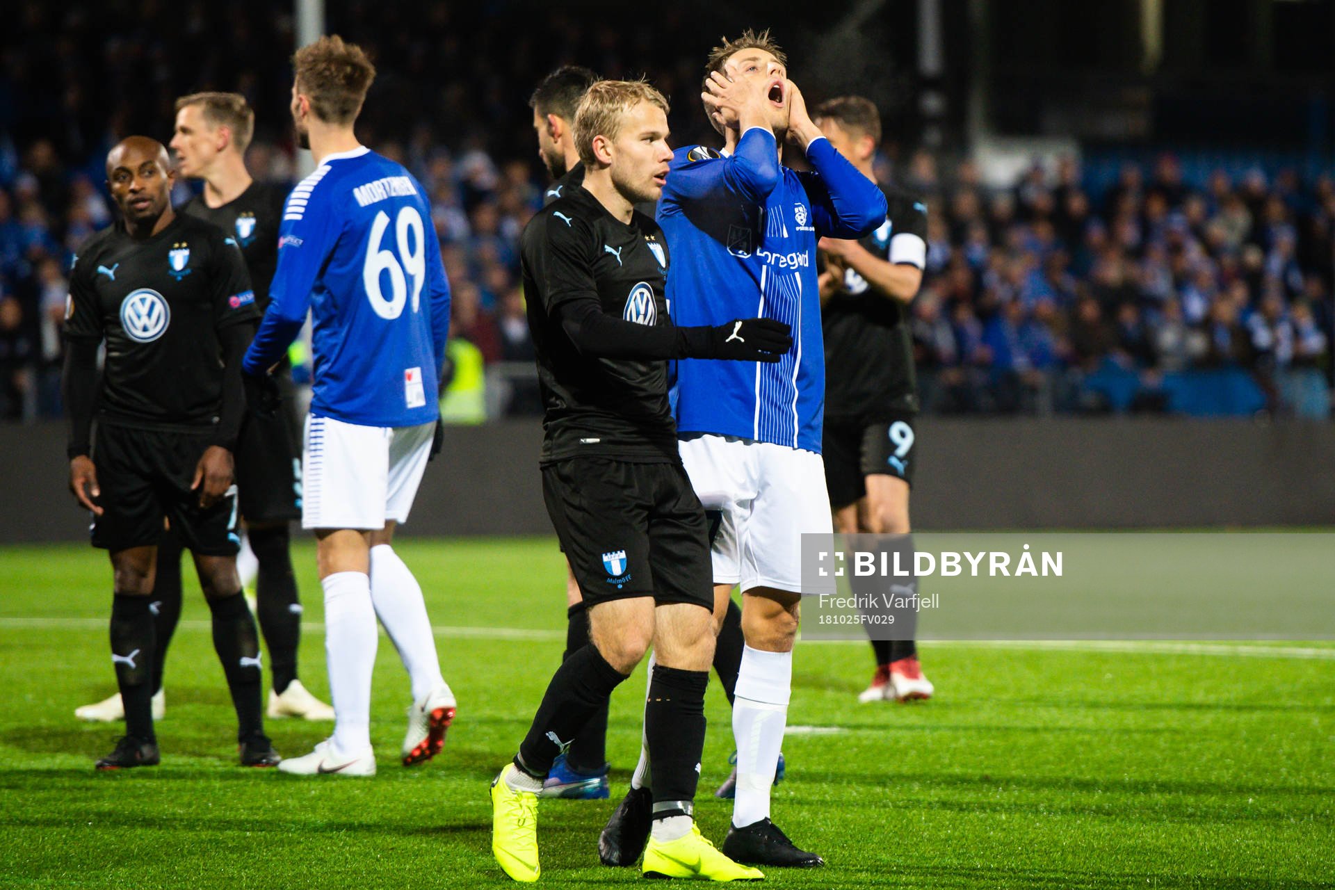 Kristoffer Zachariassen of Sarpsborg 08 looks dejected