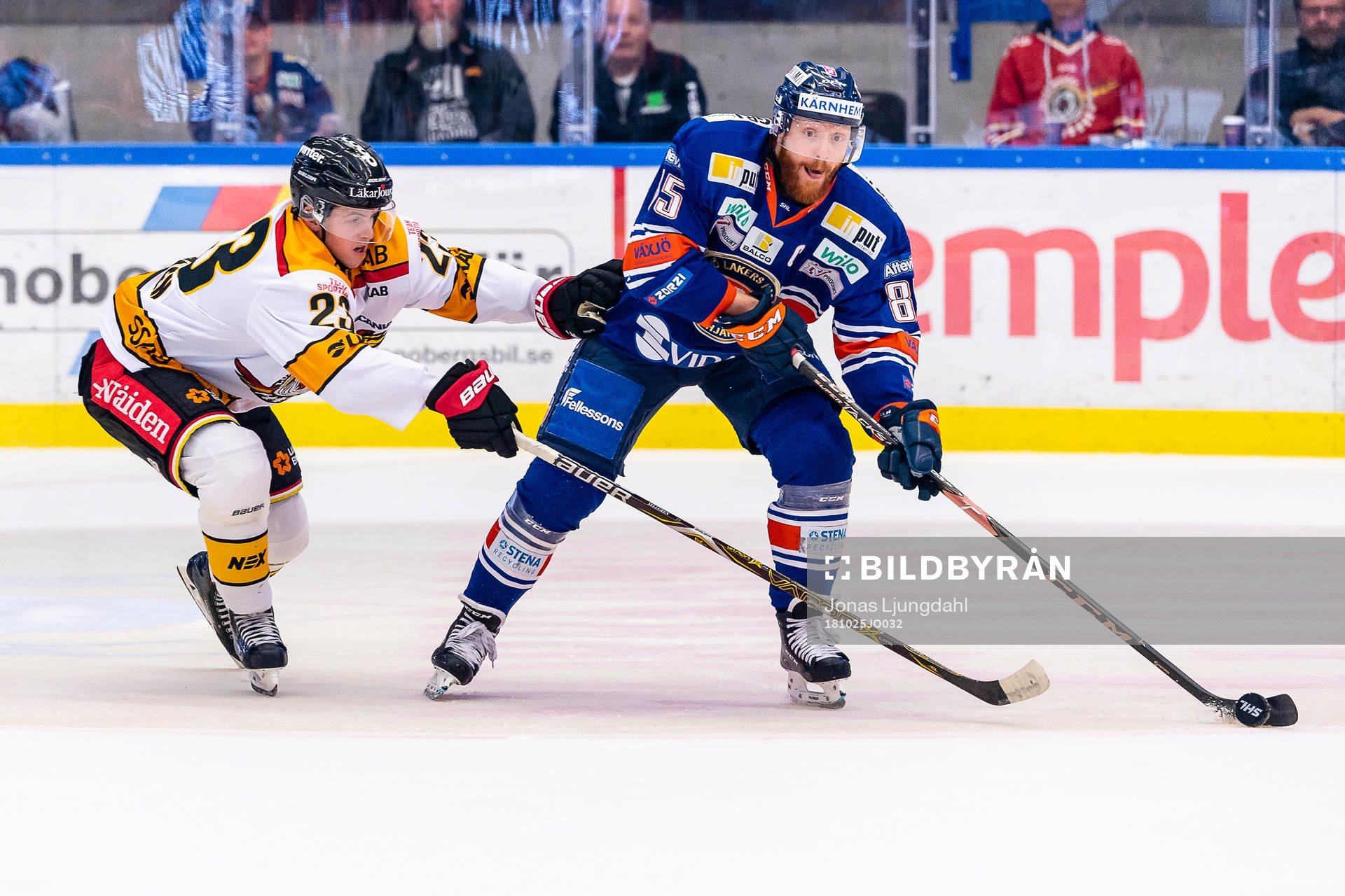 Luleås Jesper Sellgren och Växjös Liam Reddox