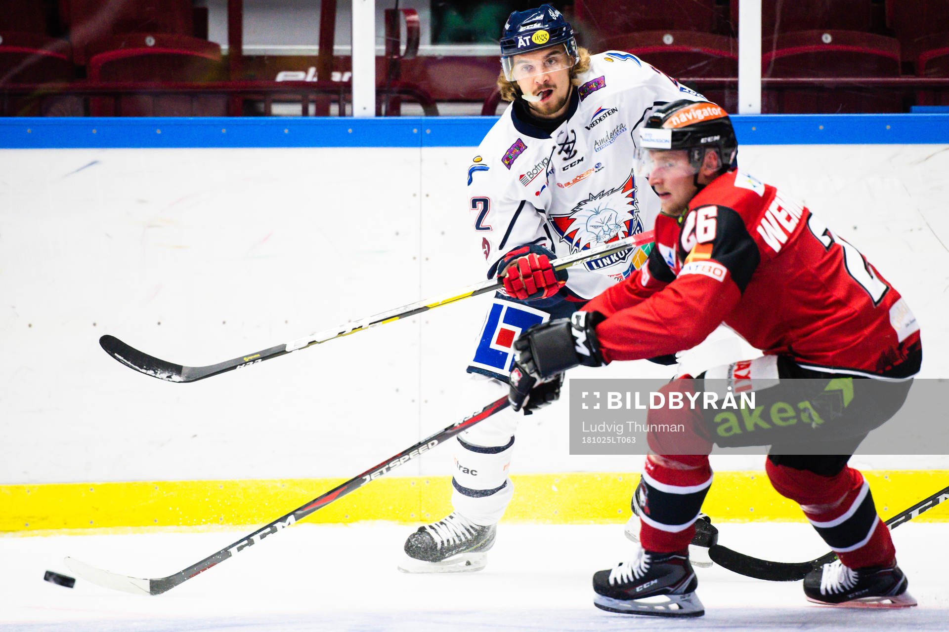 Linköpings Adam Brodecki och Malmö Redhawks Axel
