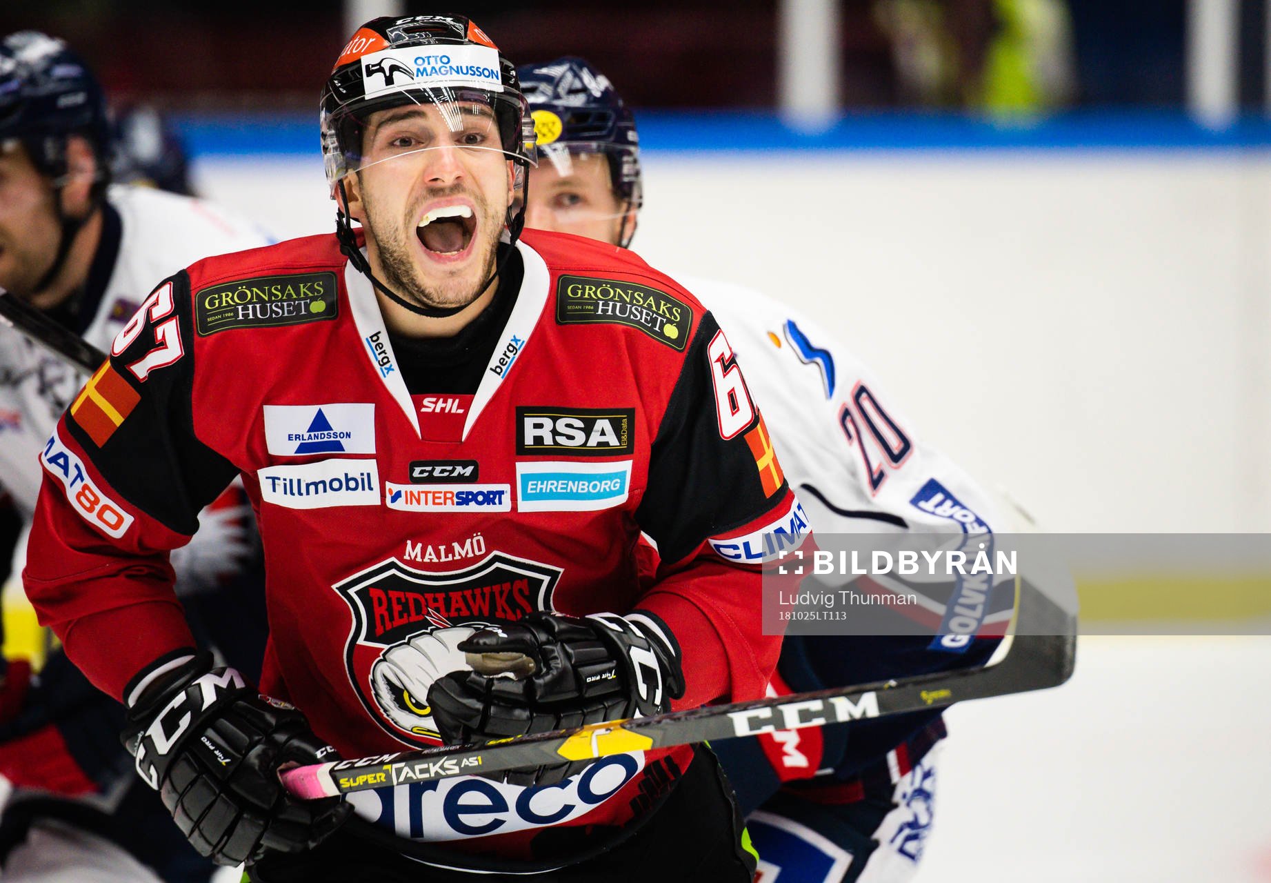 Malmö Redhawks Konstantin Komarek jublar