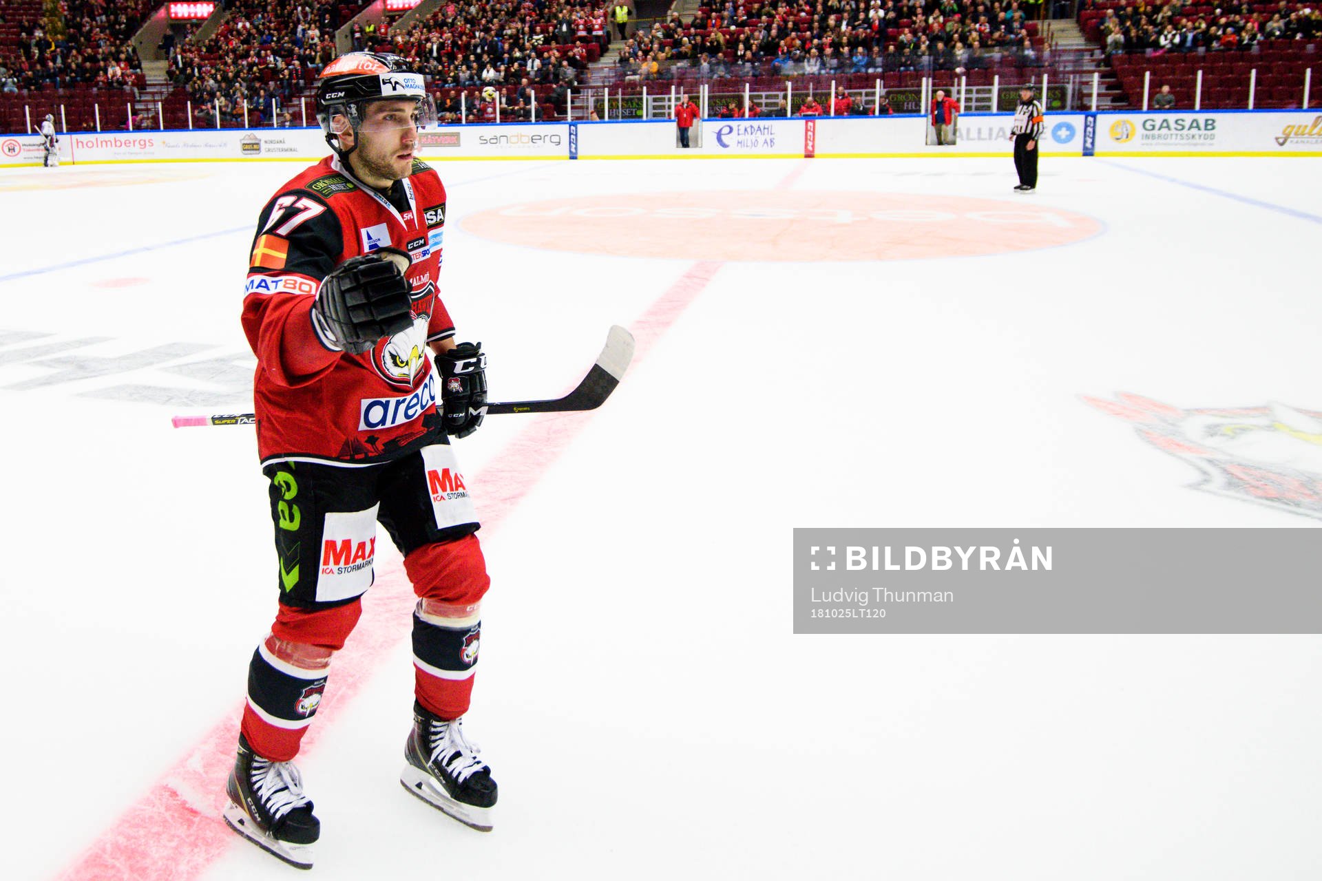 Malmö Redhawks Konstantin Komarek jublar