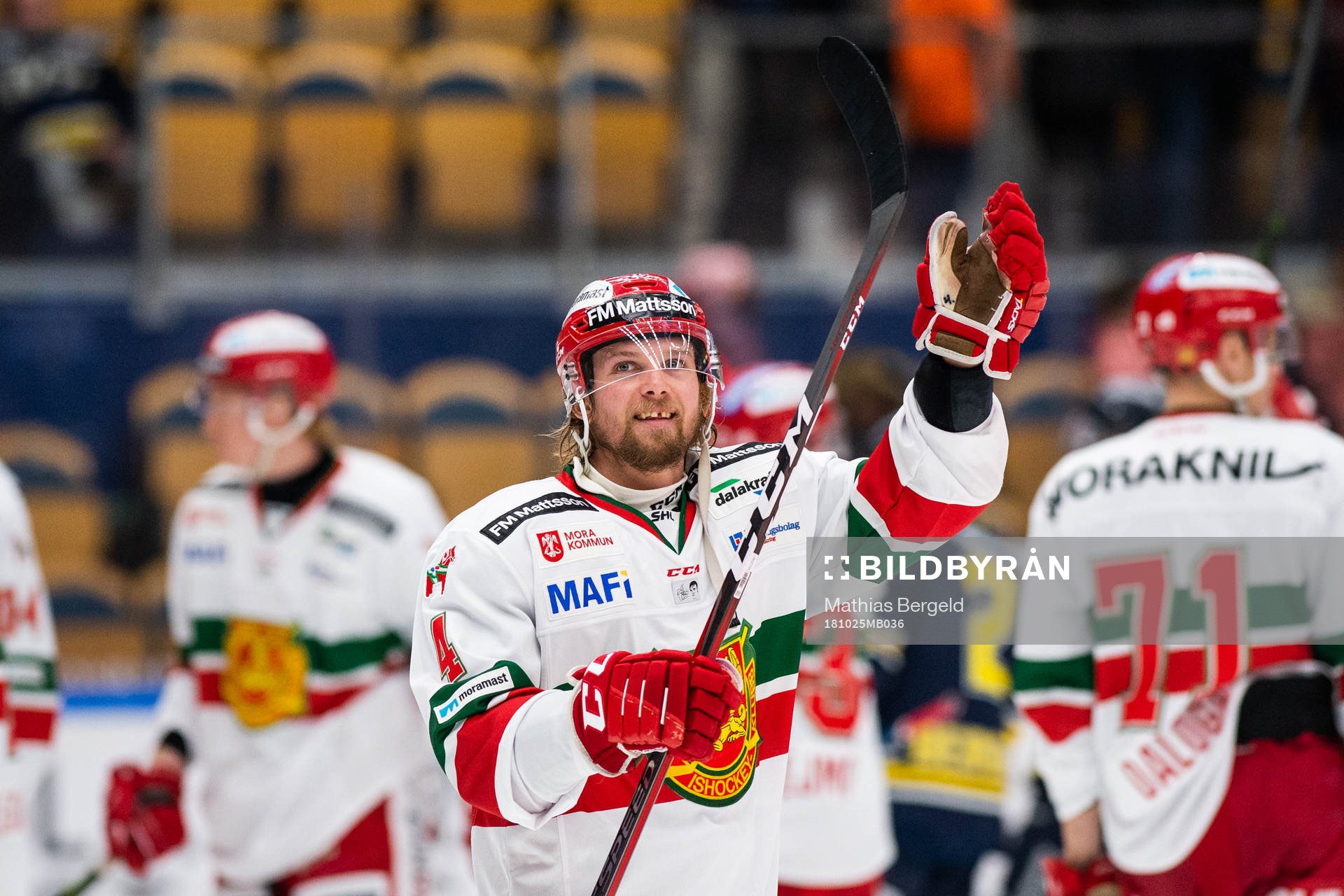 Moras Viktor Amnér tackar publiken