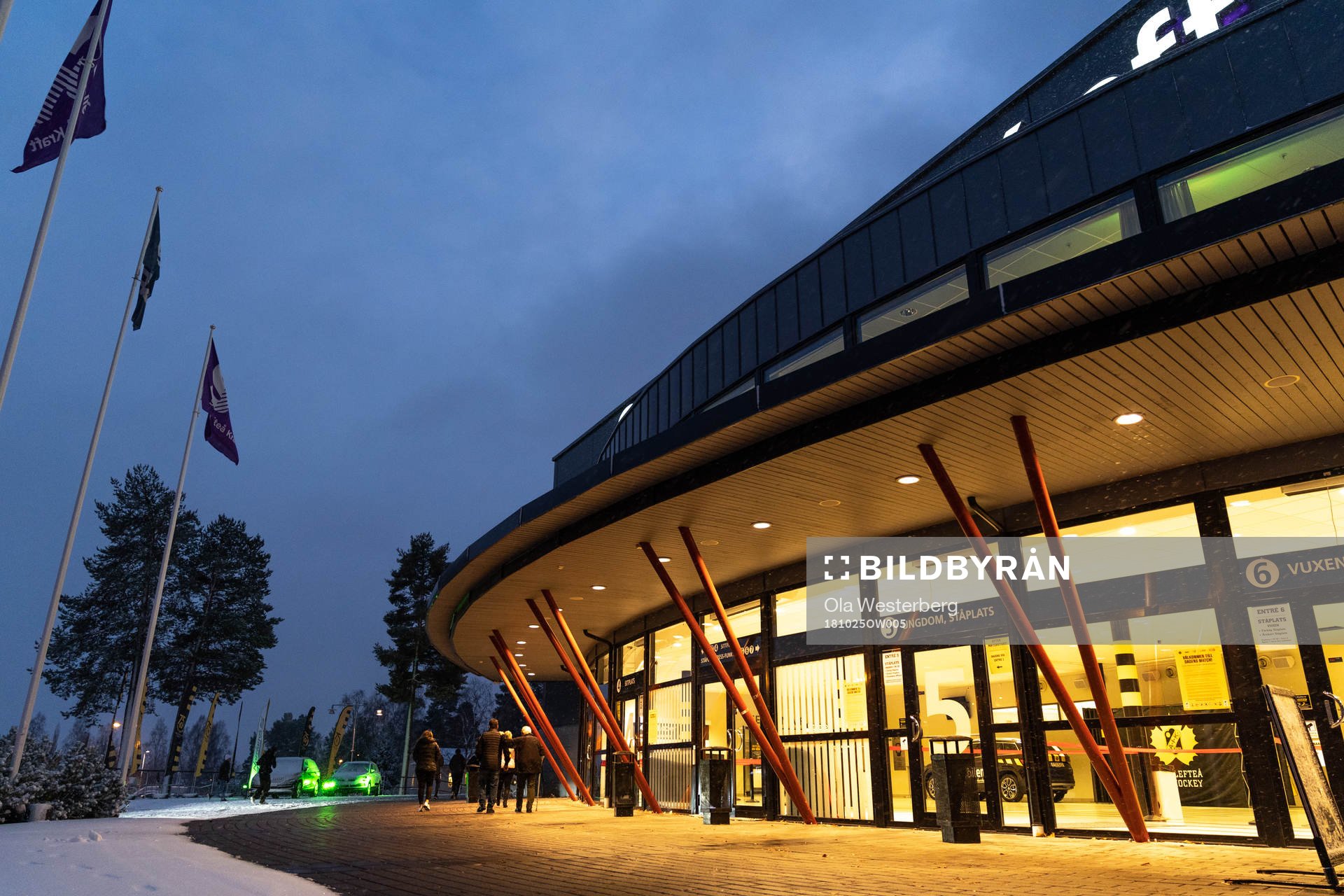 Skellefteås Kraft Arena exteriört före ishockeymatchen i
