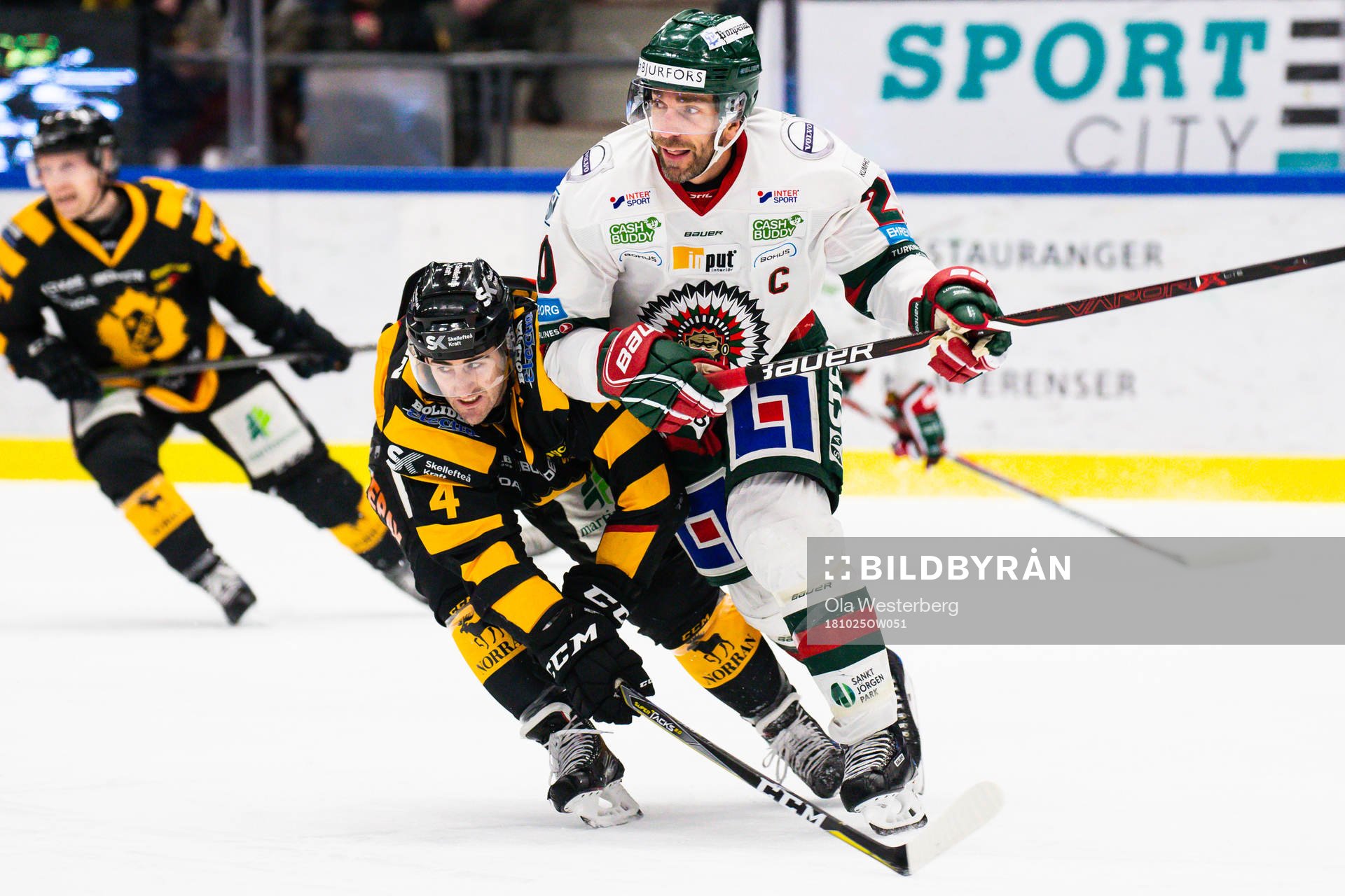 Skellefteås Bud Holloway och Frölundas Joel Lundqvist