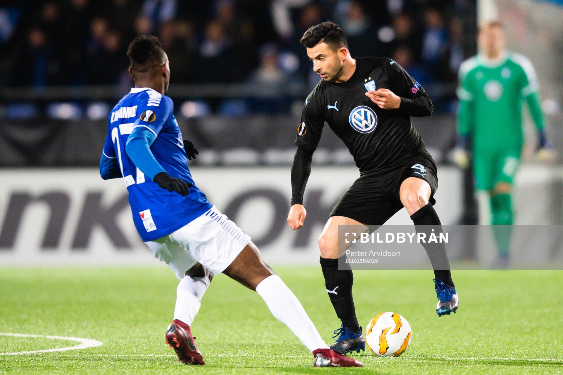 Behrang Safari of Malmö FF and Rashad Muhammed of