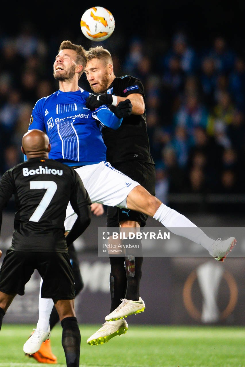 Patrick Mortensen of Sarpsborg 08 and Rasmus Bengtsson of