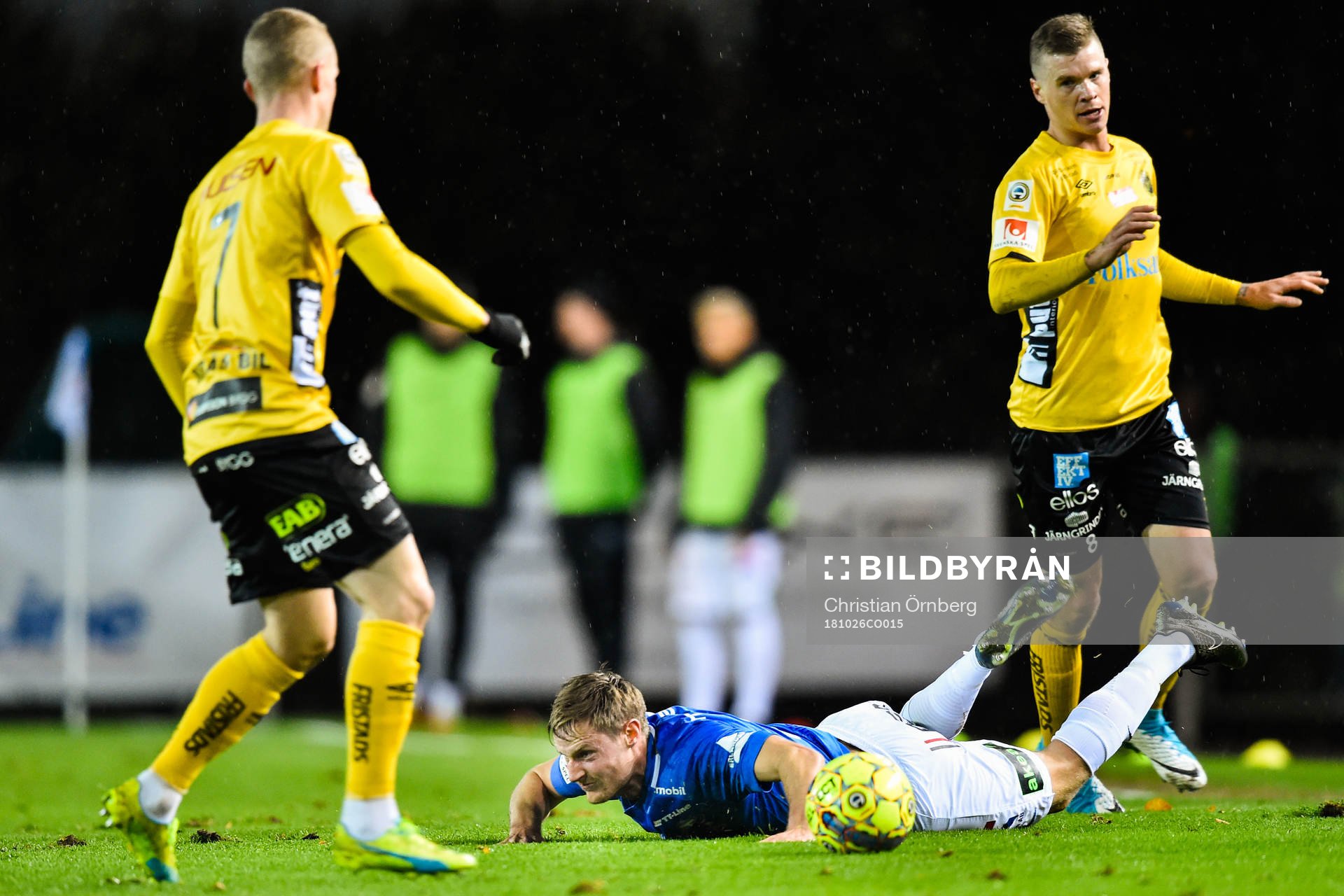 Trelleborgs Anton Tideman faller